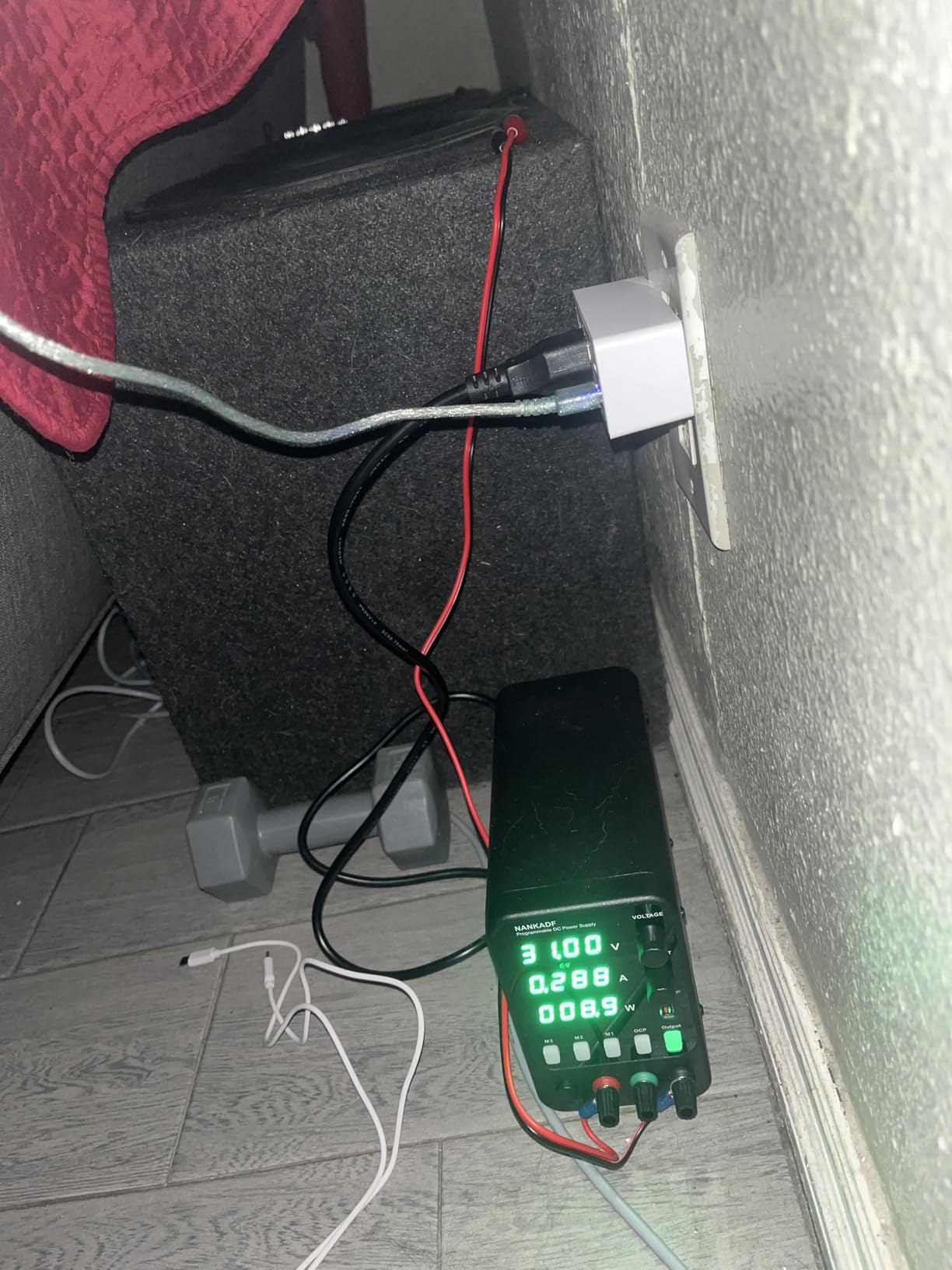 DC Power Supply Variable, Bench Power Supply with Encoder Adjustment Knob, Output Enable/Disable Button, Adjustable Power Supplies with USB Quick-Charge, Short Circuit Alam (30V 10A Black) customer photo 1