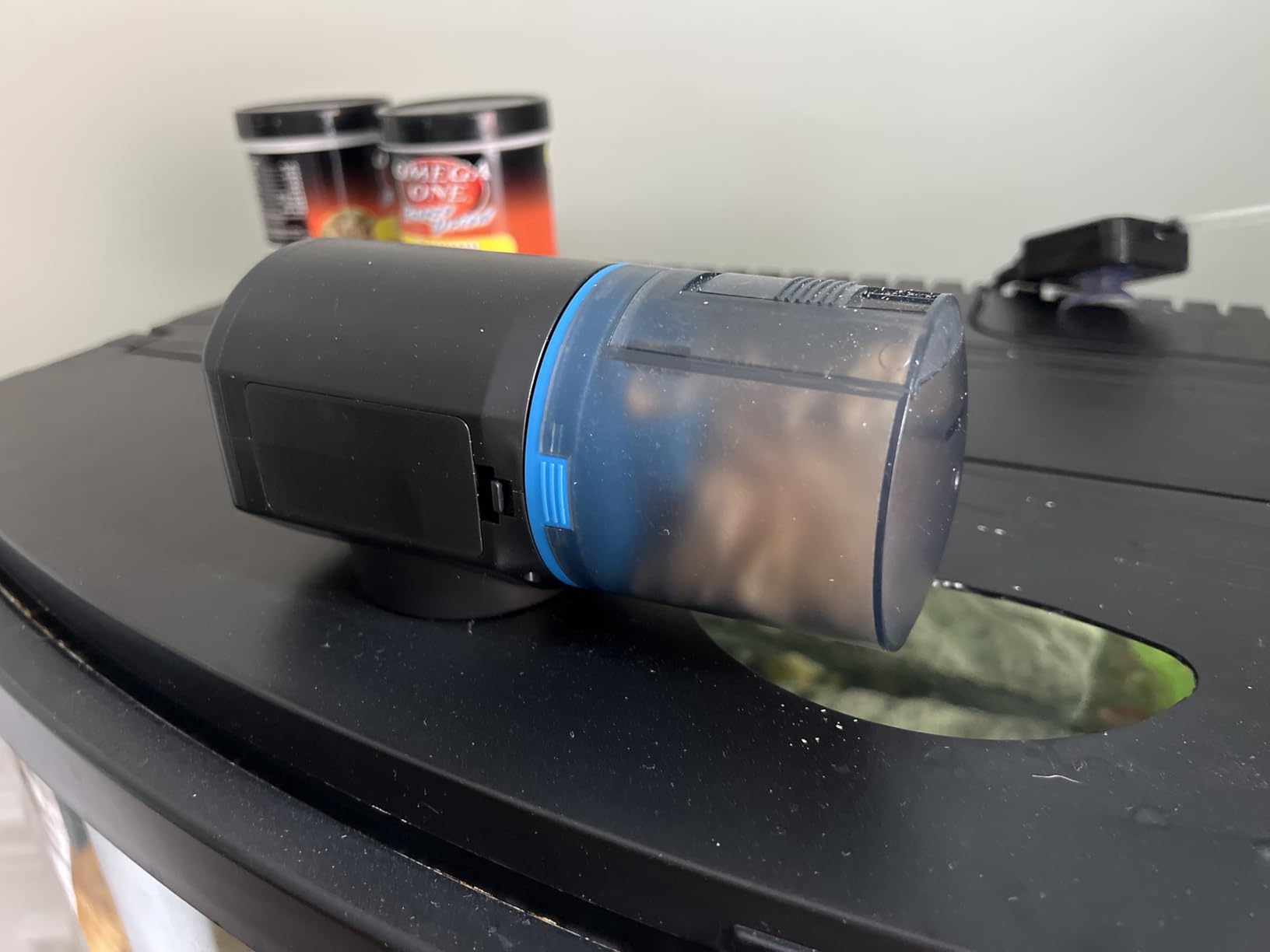 FISHNOSH Automatic Fish Feeder for Aquarium - New Generation 2026, Auto Food Dispenser with Timer for Small Tank, Big Aquariums & Pond (Blue) customer photo 2