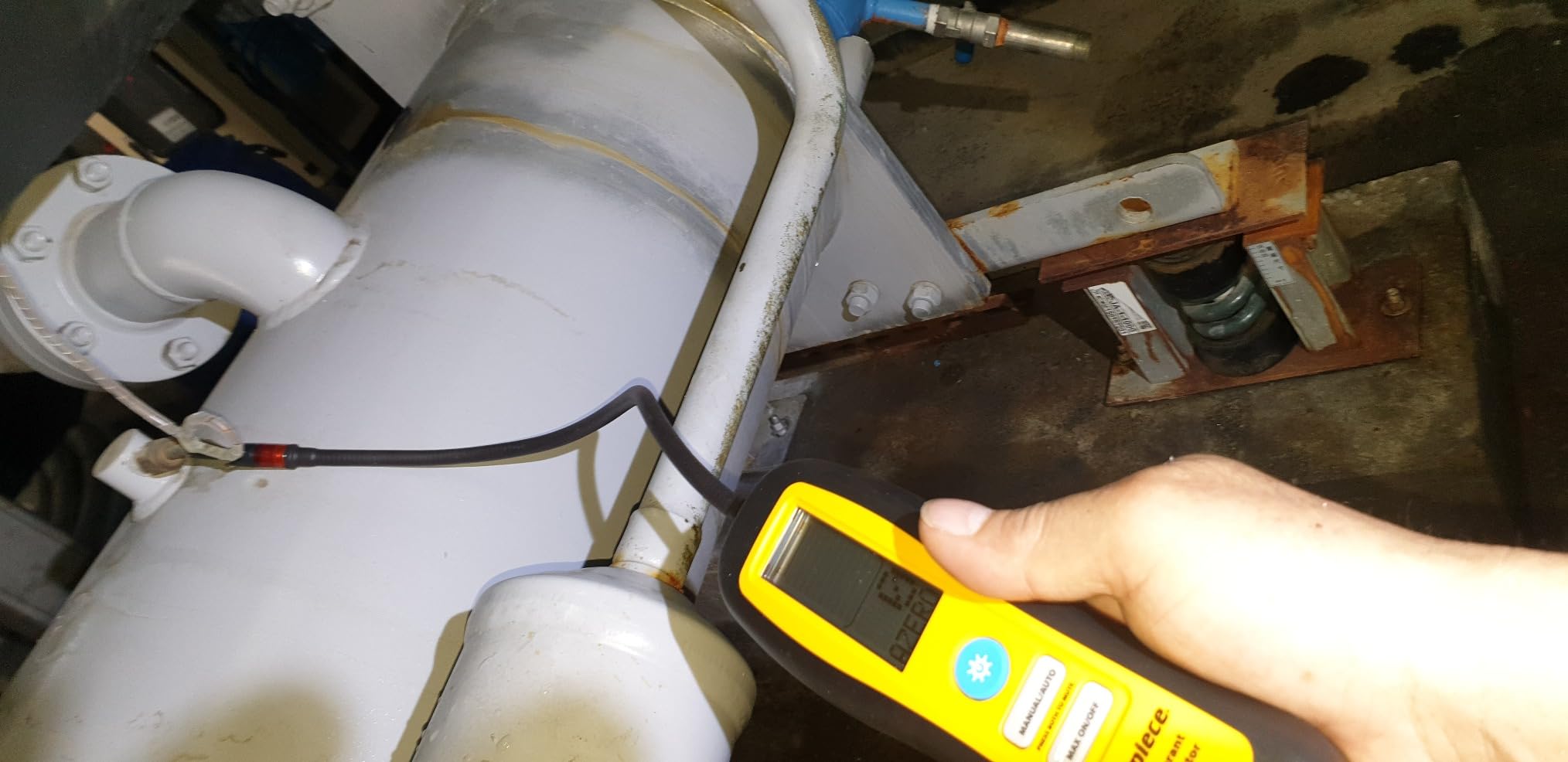 Fieldpiece - DR82 Infrared Refrigerant Leak Detector - Ultra-Sensitive Leak Sniffer with Large, Backlite LCD Screen - Lightweight HVAC Tool customer photo 1