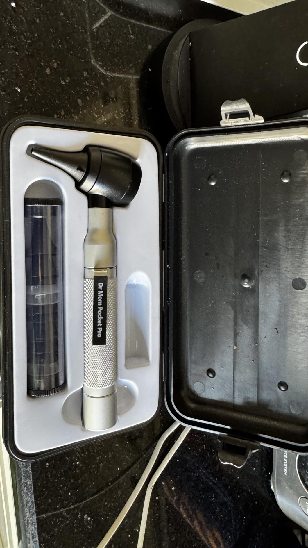 4th Generation Doctor Mom LED Pocket Pro Otoscope with Both Adult and Pediatric Disposable Specula Tips, Battery, and Protective Hard Plastic Case - Black customer photo 2