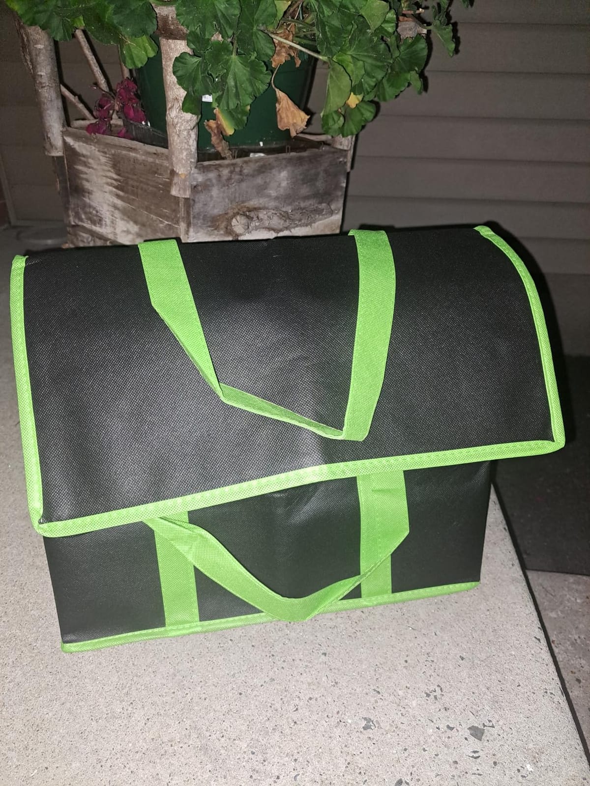 Insulated Food Delivery Bag, XXXL Insulated Reusable Grocery Cooler/Hot Bags, Tote Bag for Shopping/Travel/Doordash, Catering Bag Doordash 22x14x13, Black, 1-Pack customer photo 1