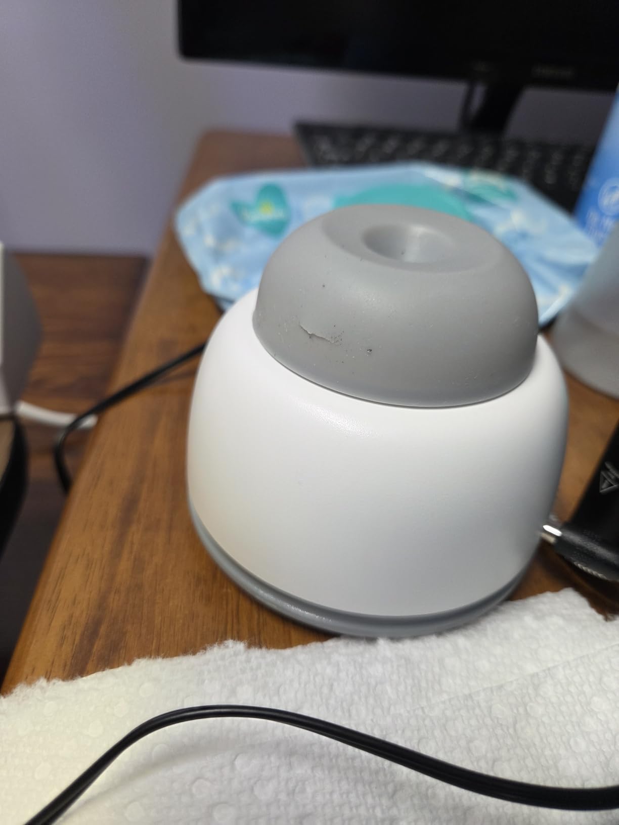 ONiLAB Mini Vortex Mixer with Touch Function, Lab Mixing, Nail Polish,Eyelash Adhesives and Acrylic Paints Mixing, Lab Vortexer for Tubes,Include 120 pcs Stainless Steel Mixing Balls customer photo 2