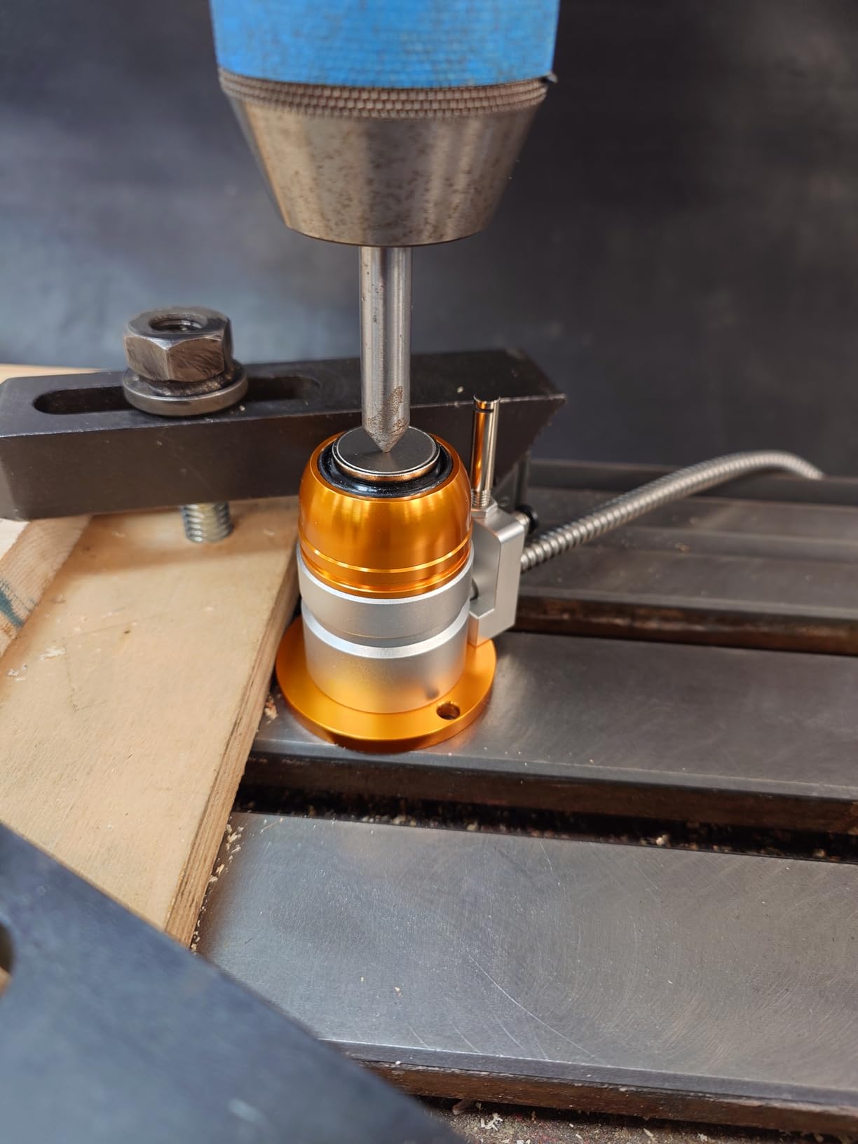 BTER CNC Automatic Tool Sensor Gauge, DC 24V Normally Closed CNC Z Axis Tool Setter, High Accuracy Aluminum Alloy Z Axis Probe Tool Touch Sensor Setting Gauge for CNC Router Engraving​ Machine customer photo 1