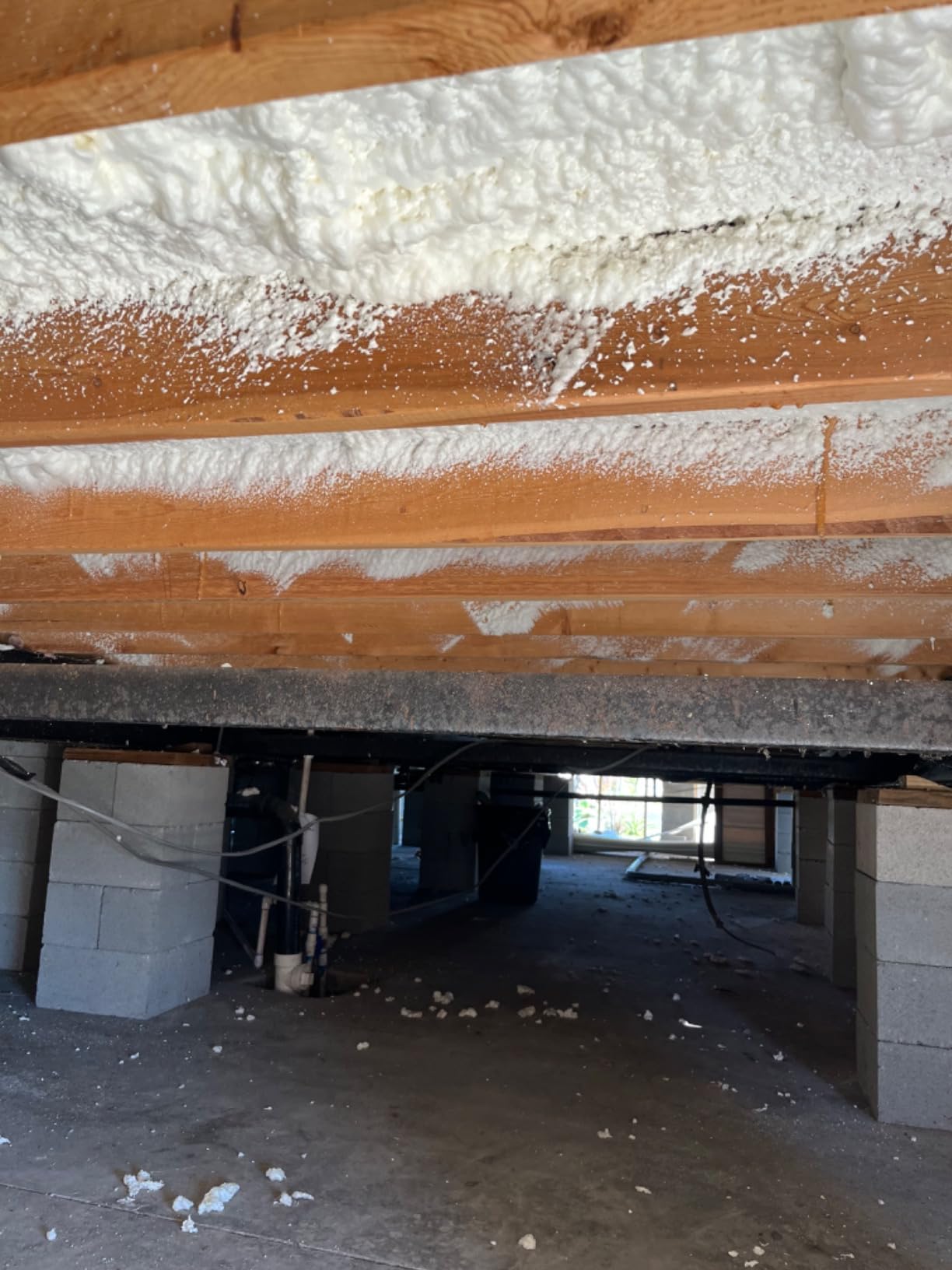 Akfix Thermcoat Fire Rated Spray Foam Insulation Kit 240 sq ft (12x27.1 oz.) - (R-Value 11.32/2 in) Closed Cell Expanding Wide Sealant Thermal Insulation for Walls and Attic - Gun & Cleaner Included customer photo 2