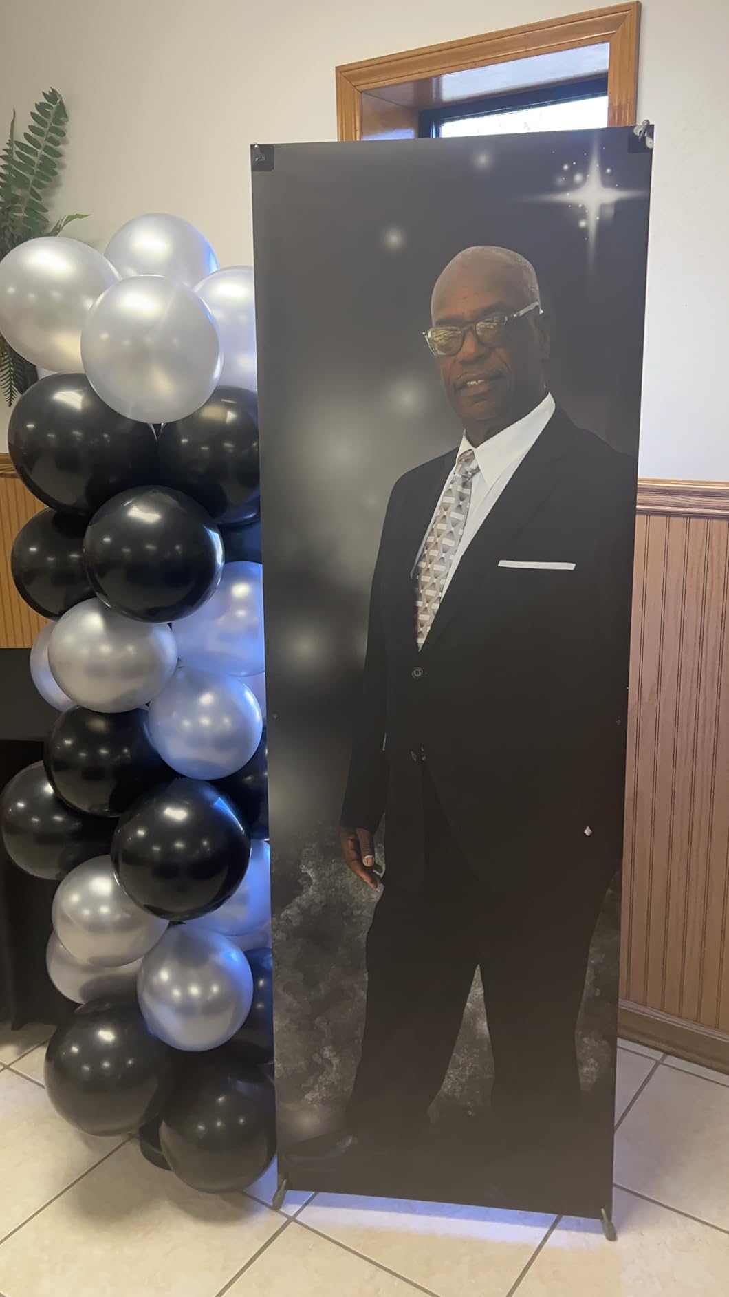 Adjustable X Banner Stand, Fits 23 to 32 Inch Wide and 63 to 78 Inch Tall Banners, Portable Display with Carrying Bag, Perfect for Trade Shows, Exhibitions, Conferences and Events, 6 Pack customer photo 1