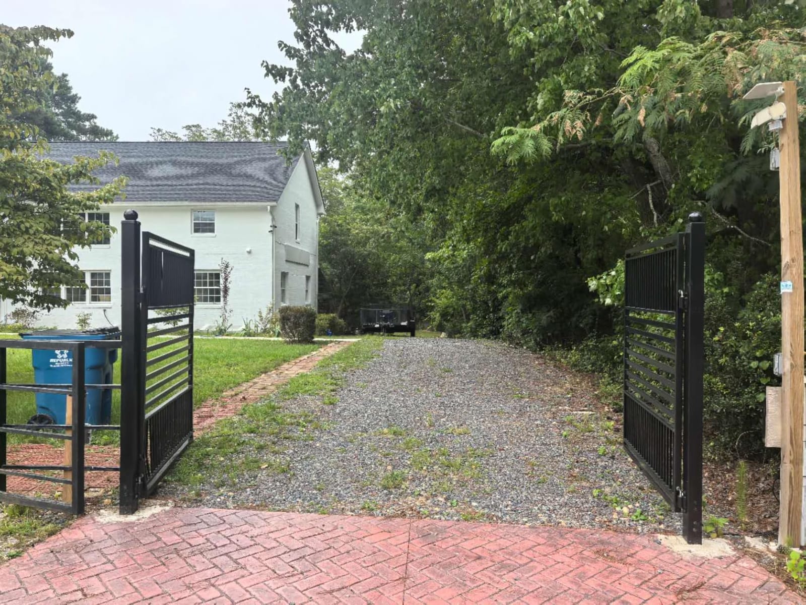 ALEKO Dual Swing Driveway Gate with Opener Kit (16x6 London) DG16LOND | Complete automation package, remote-controlled entry, weather-resistant steel, includes motor arms and control board customer photo 1