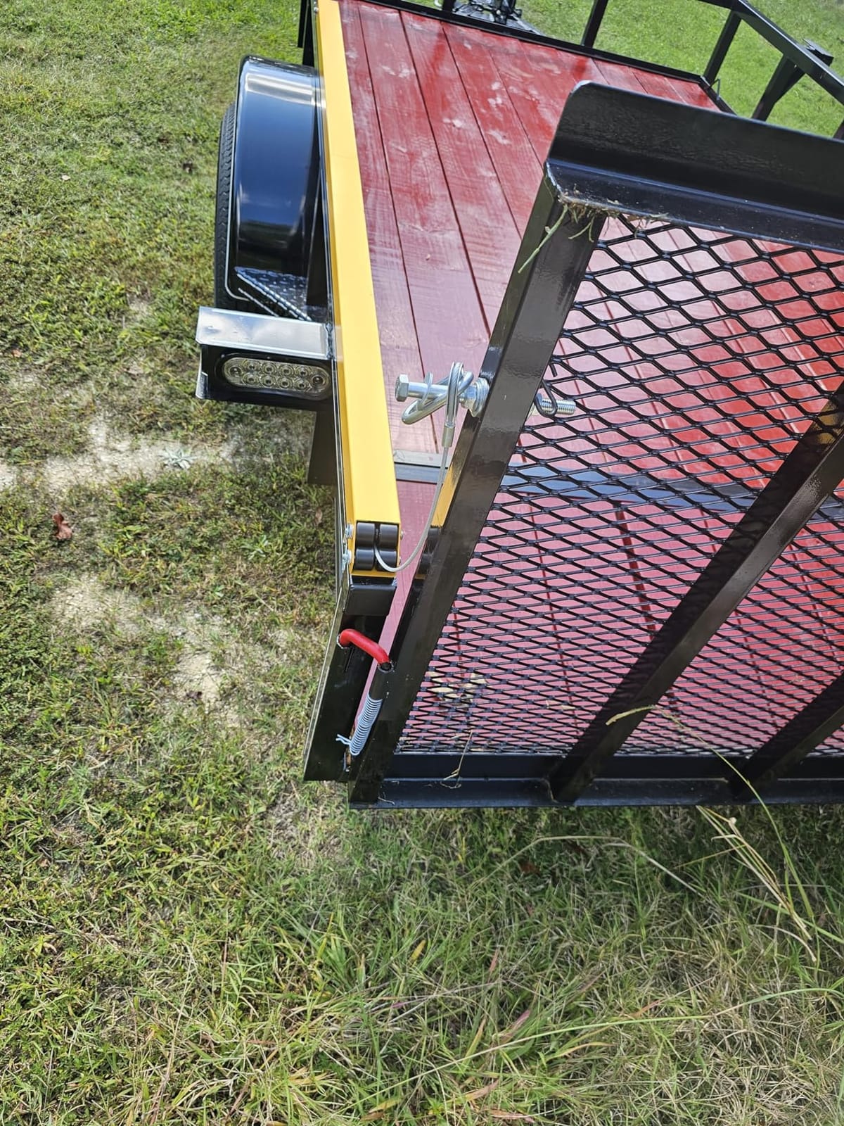 Trailer Gate Lift Assist, Compatible with Utility Trailer Ramp and Tailgate customer photo 2