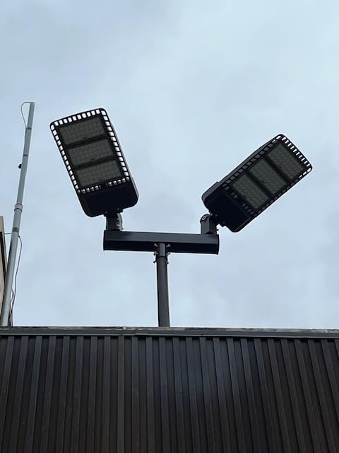 Juyace 300W LED Parking Lot Light with Slip Fitter Mount Pole Street Lights customer photo 2
