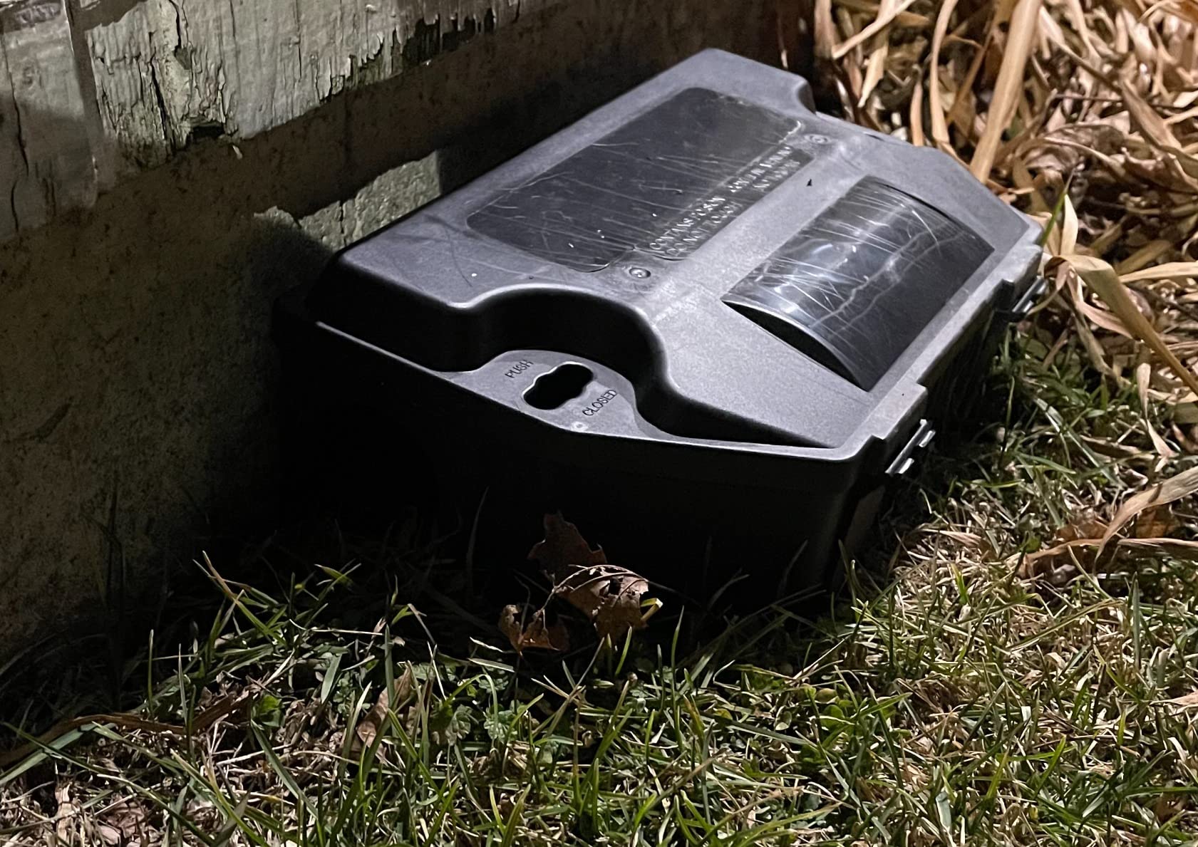 Victor Refillable Rodent Bait Station - XL Rodenticide Bait Station - Also Holds Rat Traps - Indoor and Outdoor Use - M901RB - Poison and Kill Rats customer photo 2