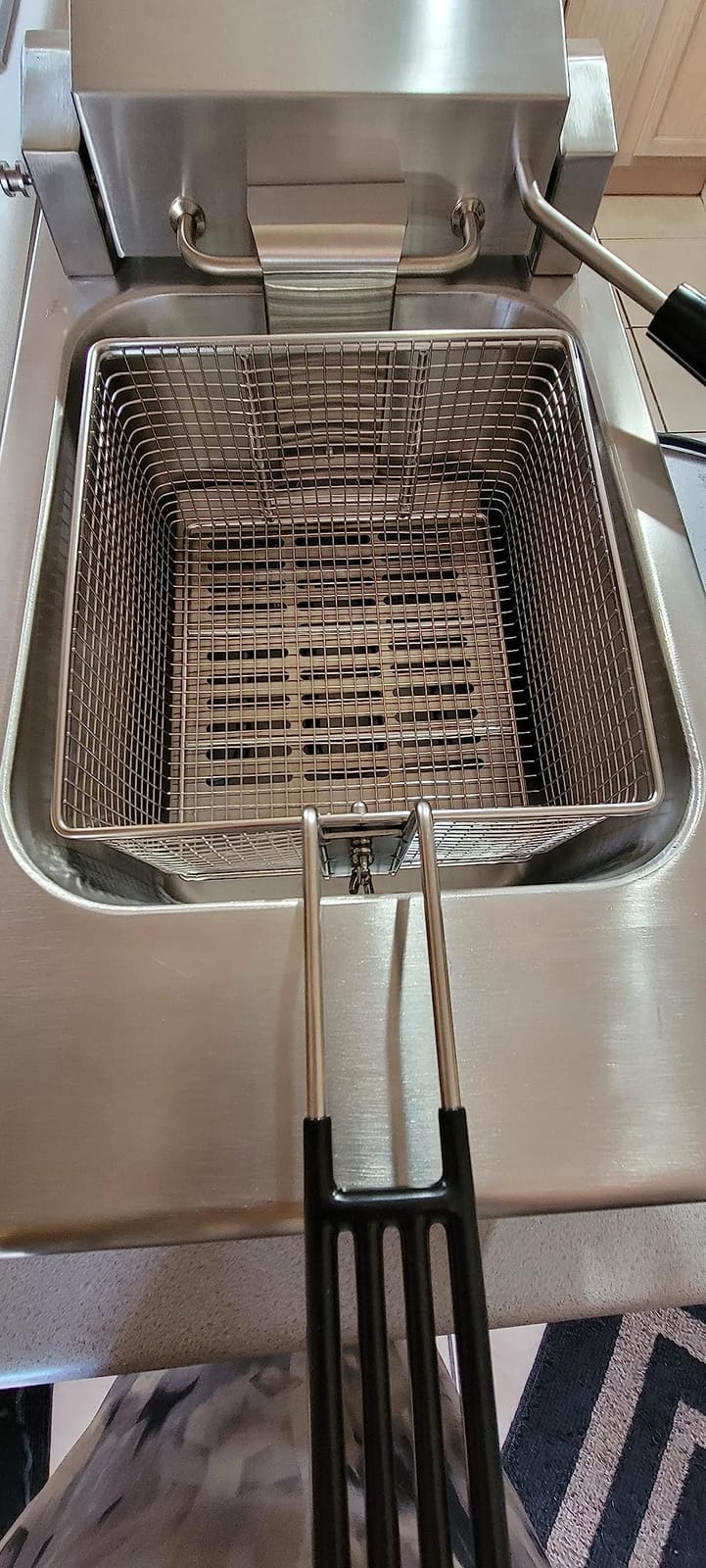 CROSSON 6L Electric Countertop Deep Fryer Extra Large with Drain,Timer,Basket and Lid for Restaurant Use 120V,1800W Commercial Deep Fryers customer photo 1