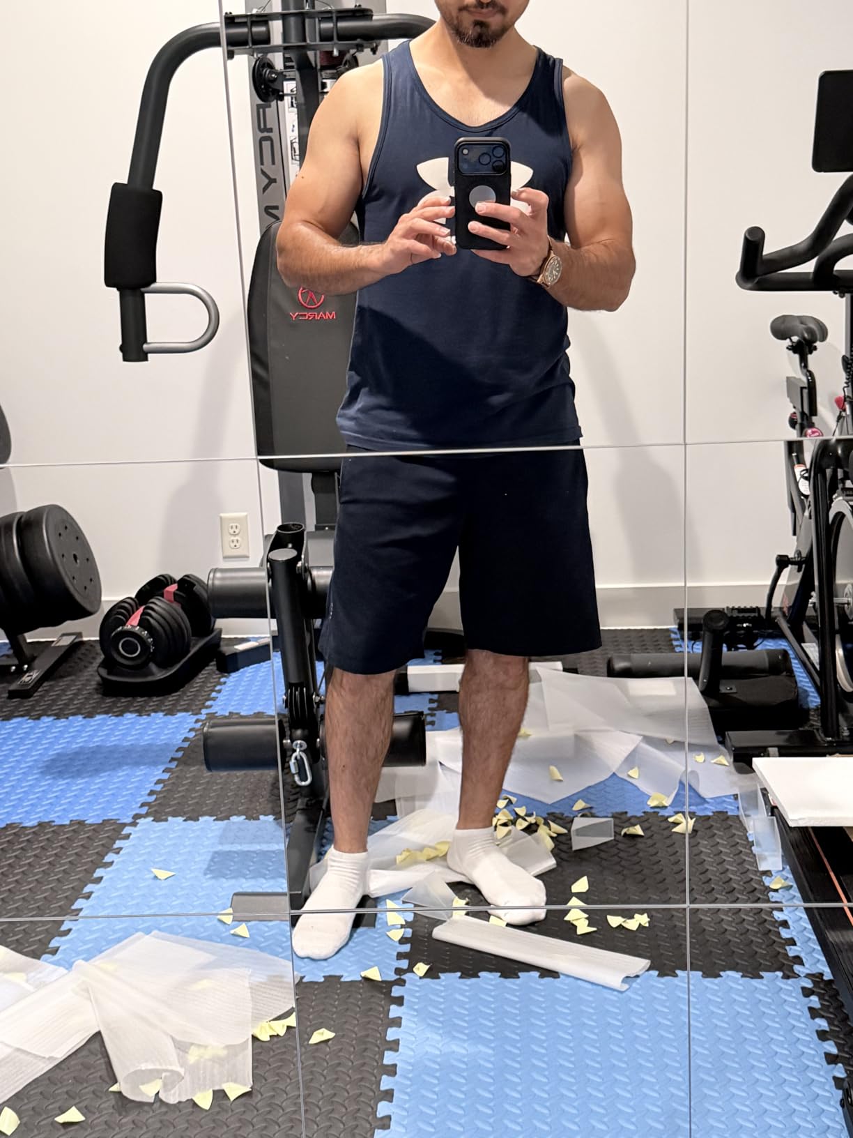 Ruomeng Home Gym Mirrors 12 Inch x 12Pcs Wall Mounted Mirror Glass Frameless Full Length Mirror Tiles for Home Gym, Bedroom, Door & Bathroom customer photo 1
