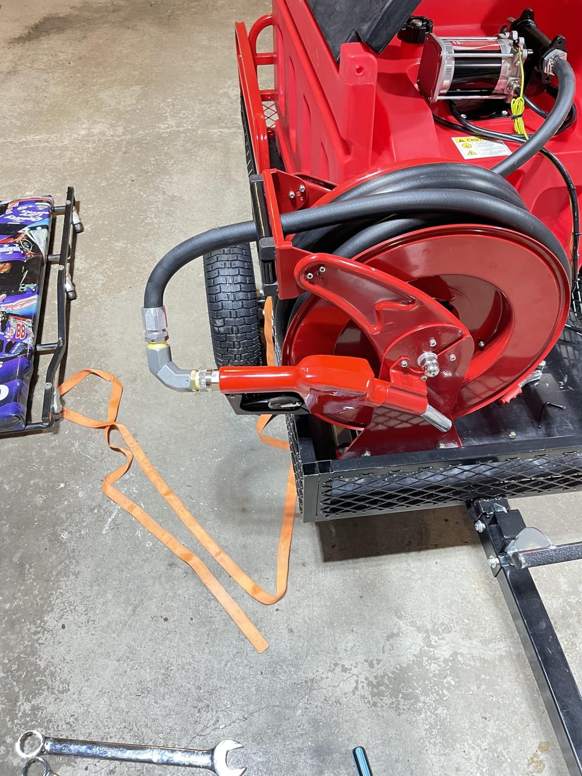 Portable 48 Gallon Fuel Tank with Pump for Gasoline & Diesel, 15GPM High Flow Rate 12V DC Self-Priming Fuel Transfer Pump, 13.1ft Hose, Auto Fueling Nozzle, for Easy Fuel Transportation customer photo 1