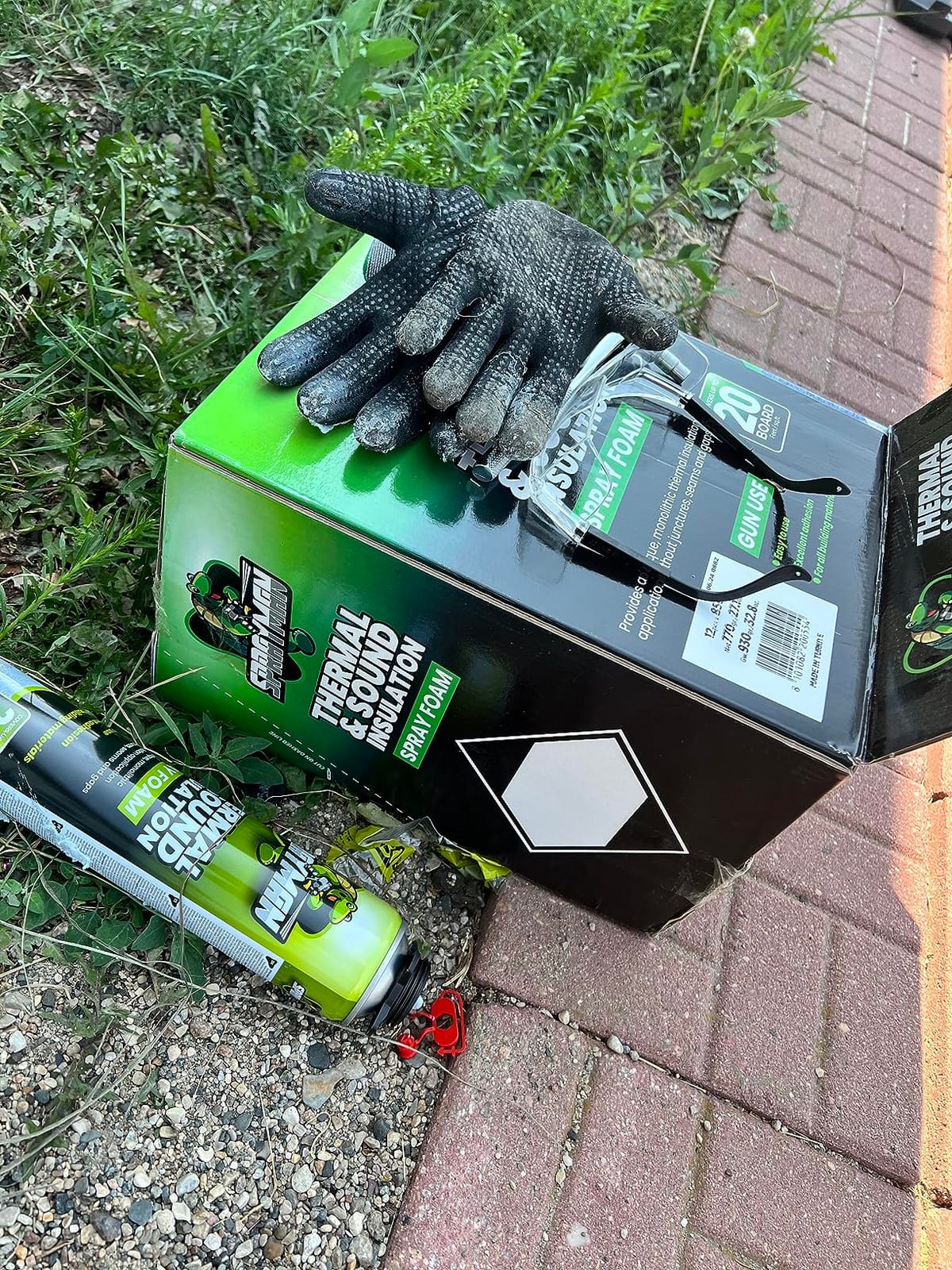 Sprayman Spraycoat Fire Rated Spray Foam Insulation Kit 240 Sq.Ft - High R-Value (11.32 / 2in) Closed Cell Heat & Noise Insulation for Wall & Attic - Gun, Cleaner & Safety Gear - 27.1 oz, 12 Pack customer photo 1