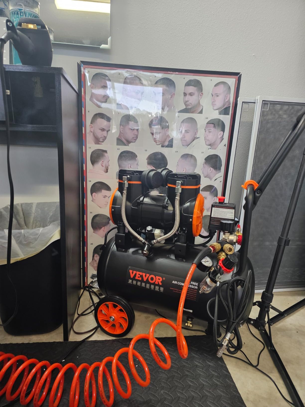 VEVOR 6.3 Gallon 2 HP Air Compressor, Max 116PSI, Oil Free Compressor Tank customer photo 1