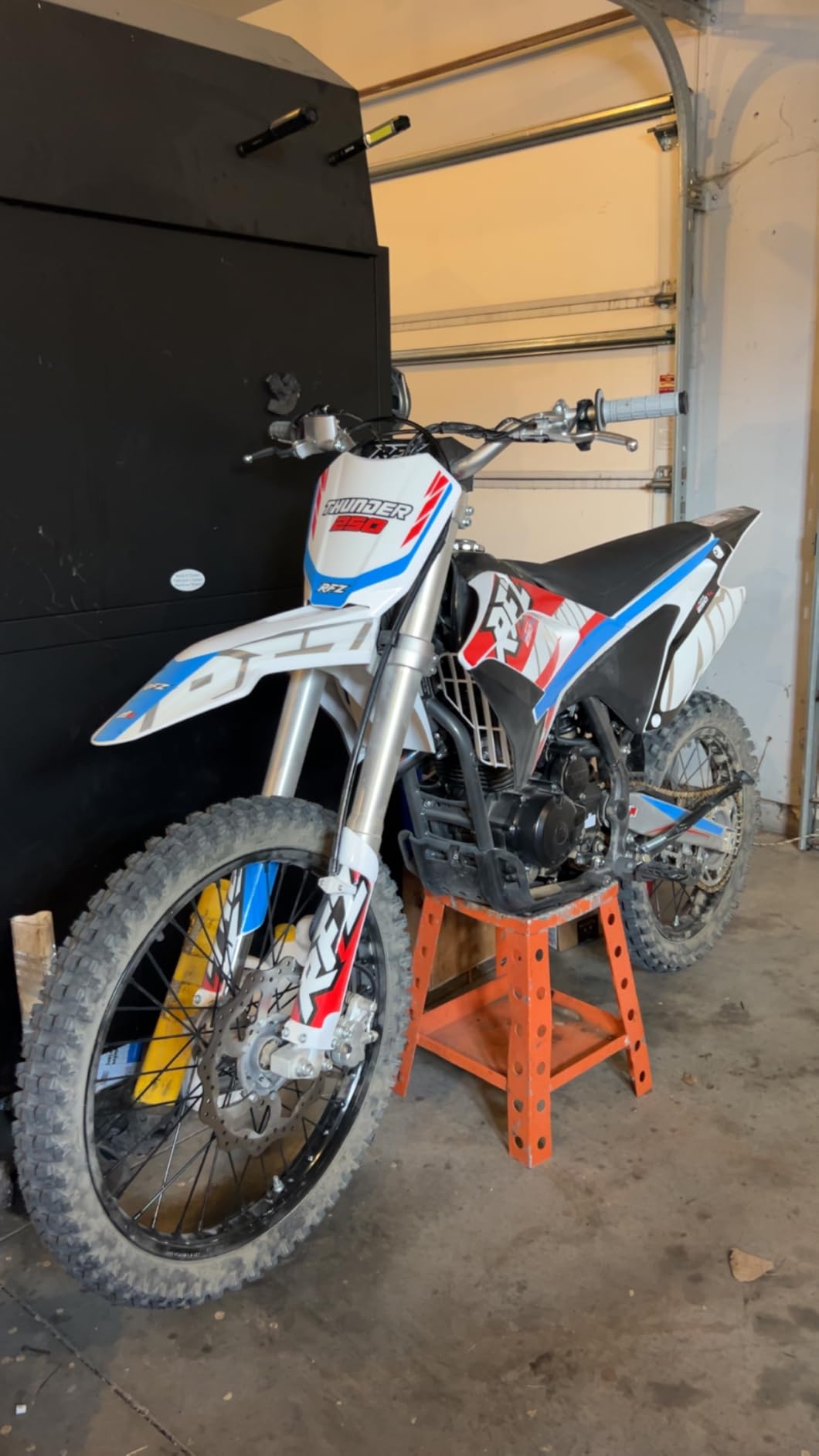 HHH Apollo RFN Thunder Proactive 250 Dirtbike 5 Speed 250cc Bike Racing Dirt Bike (Blue) customer photo 2