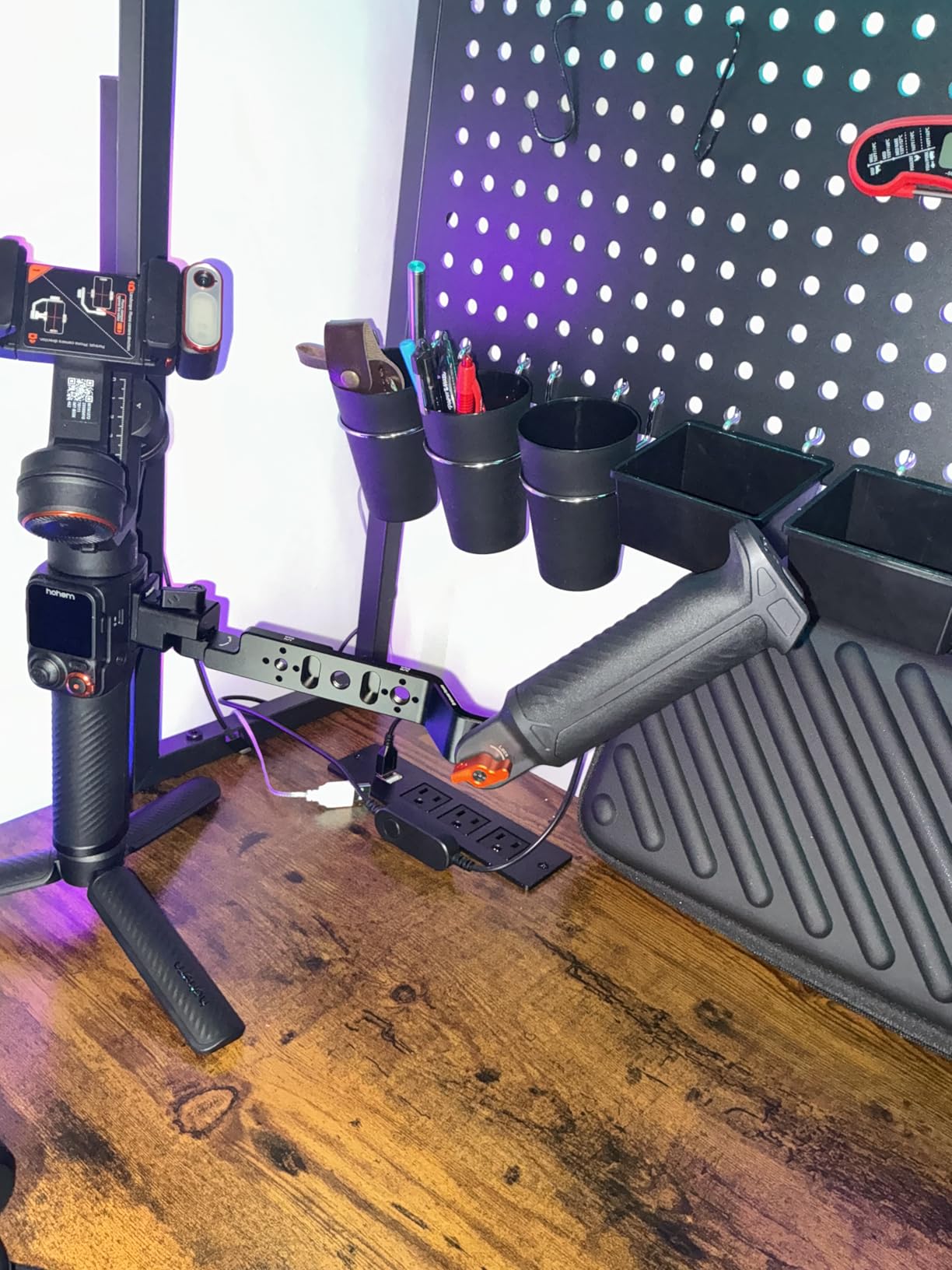 hohem iSteady M6 Gimbal Stabilizer for Smartphone, 2023 Upgrade 3-Axis Phone Gimbal for iPhone 14 Pro Max & Android, 360°Infinite Rotation, OLED Display for Video Recording customer photo 1