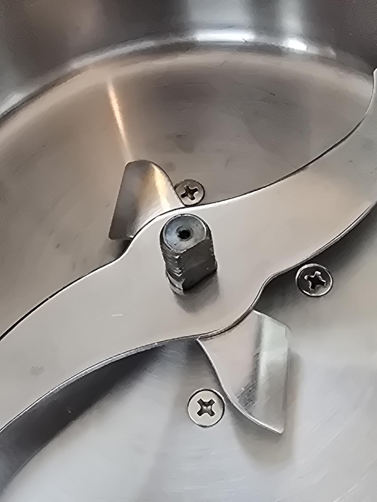 Swing Grain Mill 2500g,Electric Grain Grinder,Stainless Steel Grain Mill Grinder 4500W,High-speed Spice Herb Grinders Commercial Superfine Machine Dry Cereals Pulverizer 110V customer photo 2