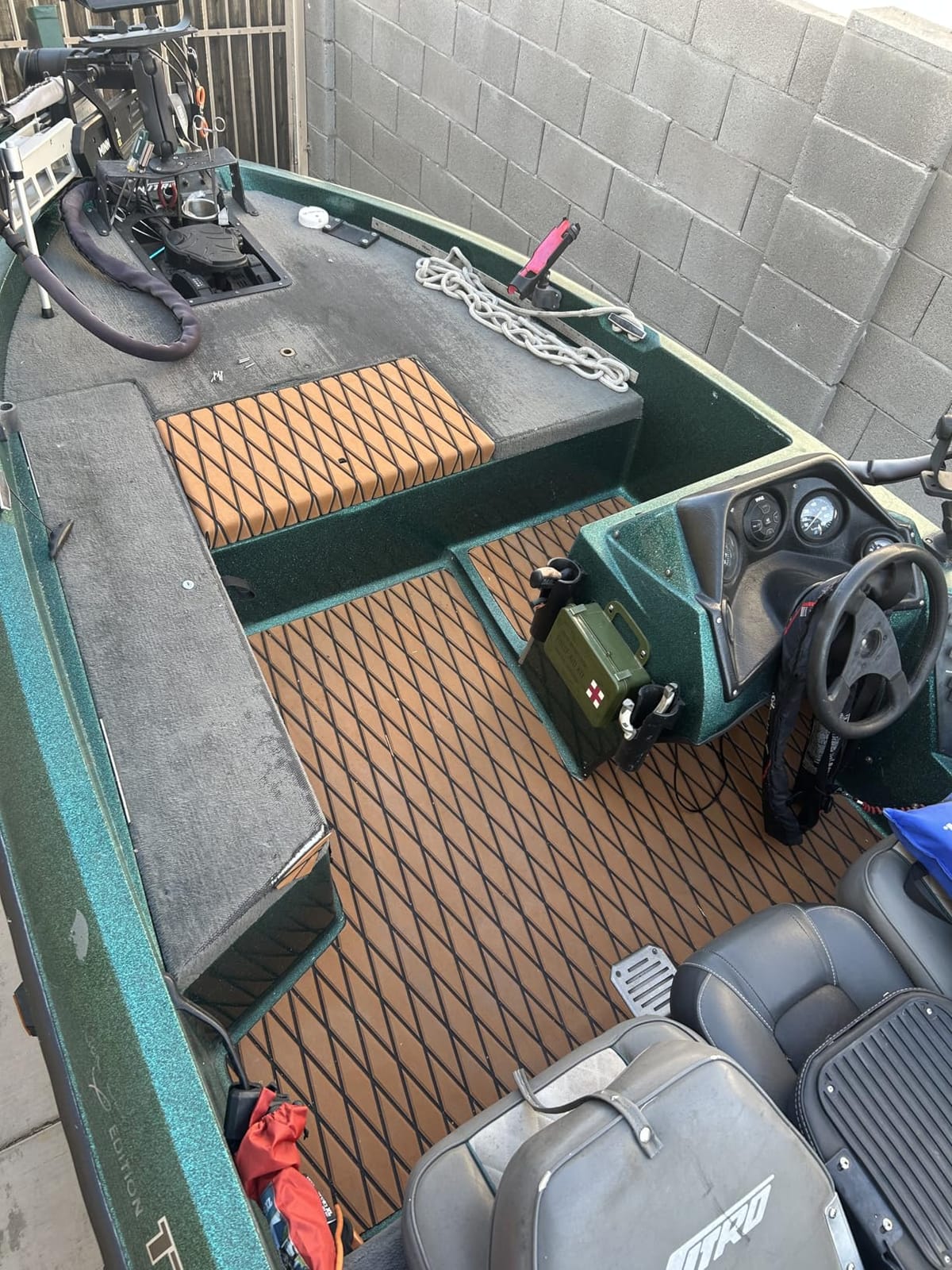 FOCEAN Boat Flooring EVA Foam Boat Decking Marine Mat Non-Slip Self-Adhesive Flooring Sheet for Motorboat Jon Boats Bass Boat Kayak RV Floor, 94.5''x 47.2'', Grey with Black Lines customer photo 2