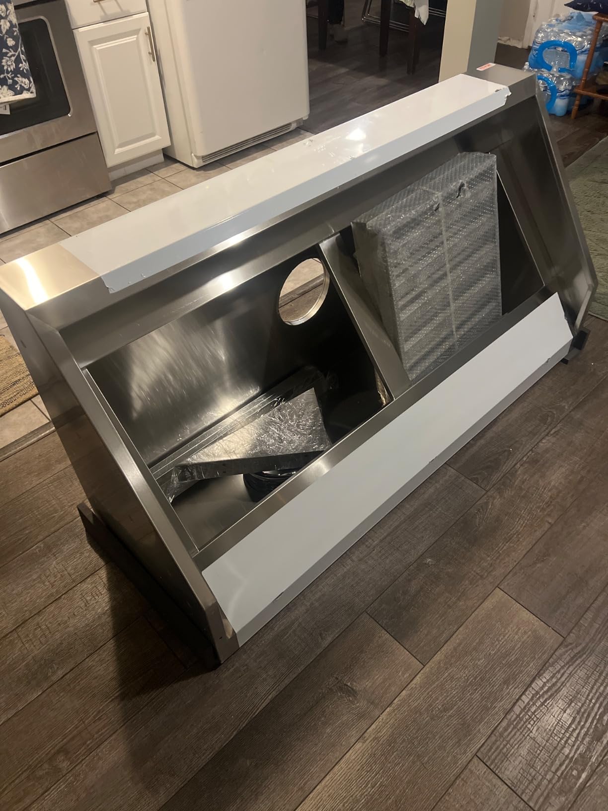 VEVOR Commercial Exhaust Hood, 6FT Food Truck Hood Exhaust, 201 Stainless Steel Concession Trailer Hood with 3 Detachable U-shaped Grid Oil Filter Mesh, Rust Resistant Vent Hood for Kitchen Restaurant customer photo 1