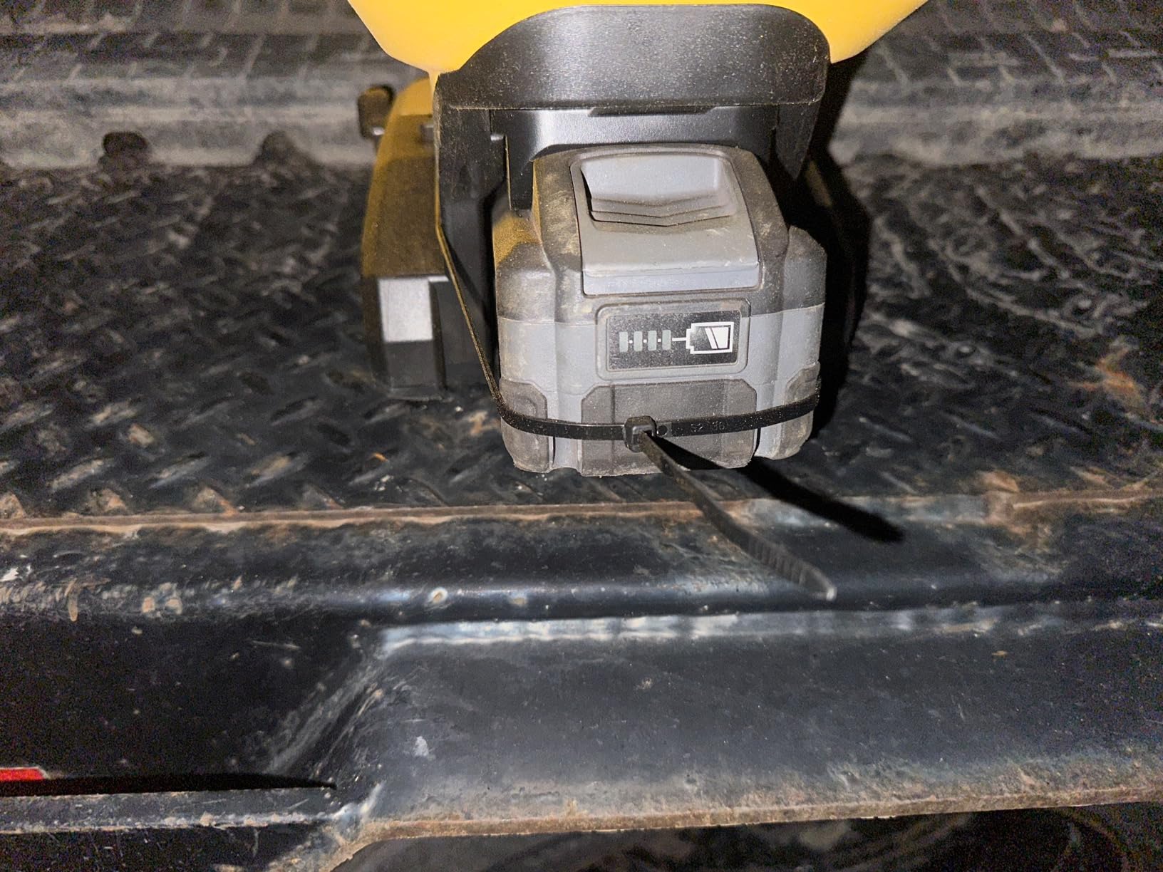 Uniqwamo Handheld Power Spreader Compatible for Dewalt 20V/60V Battery customer photo 1