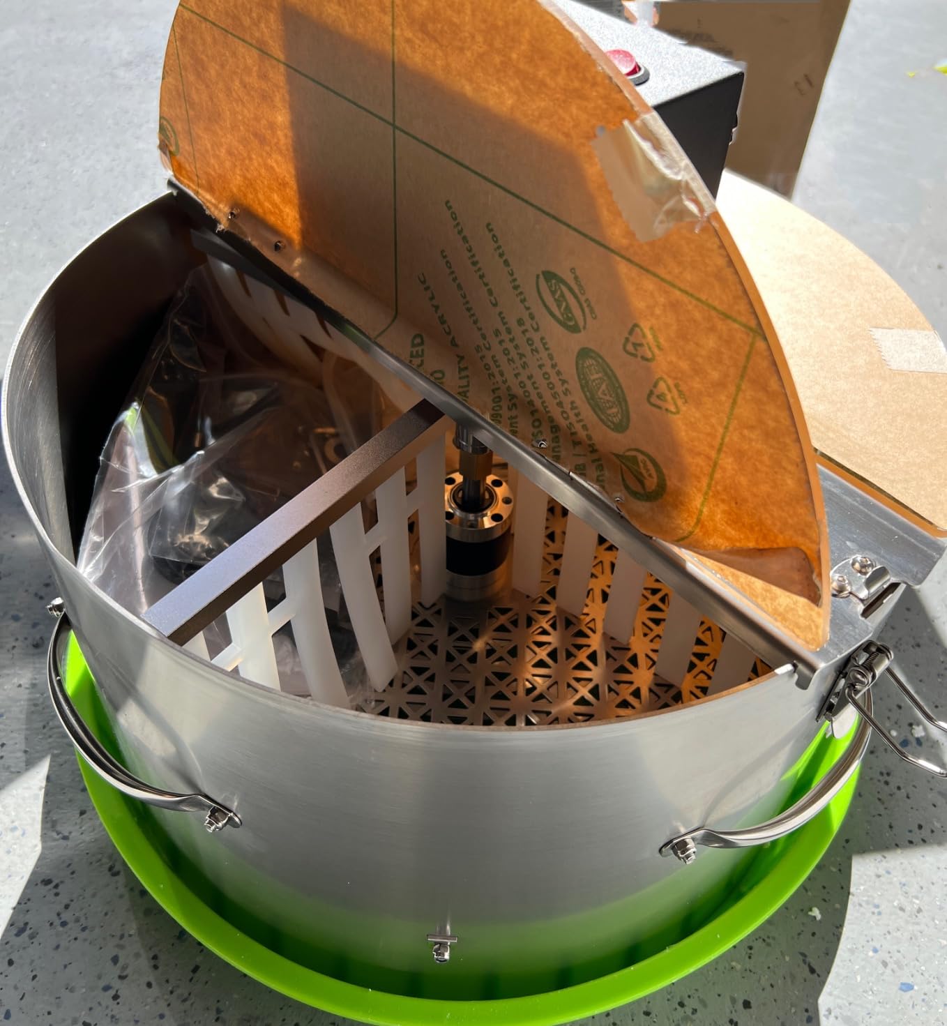 Electric 16 Inch Bud Leaf Bowl Trimmer Machine,Wet Dry Hydroponic Cutting Machine,Stranded Flower Rotary Cut for Hydroponic Plant Bud and Flower,Sharp Stainless Steel Blade, Silicone Tray customer photo 1