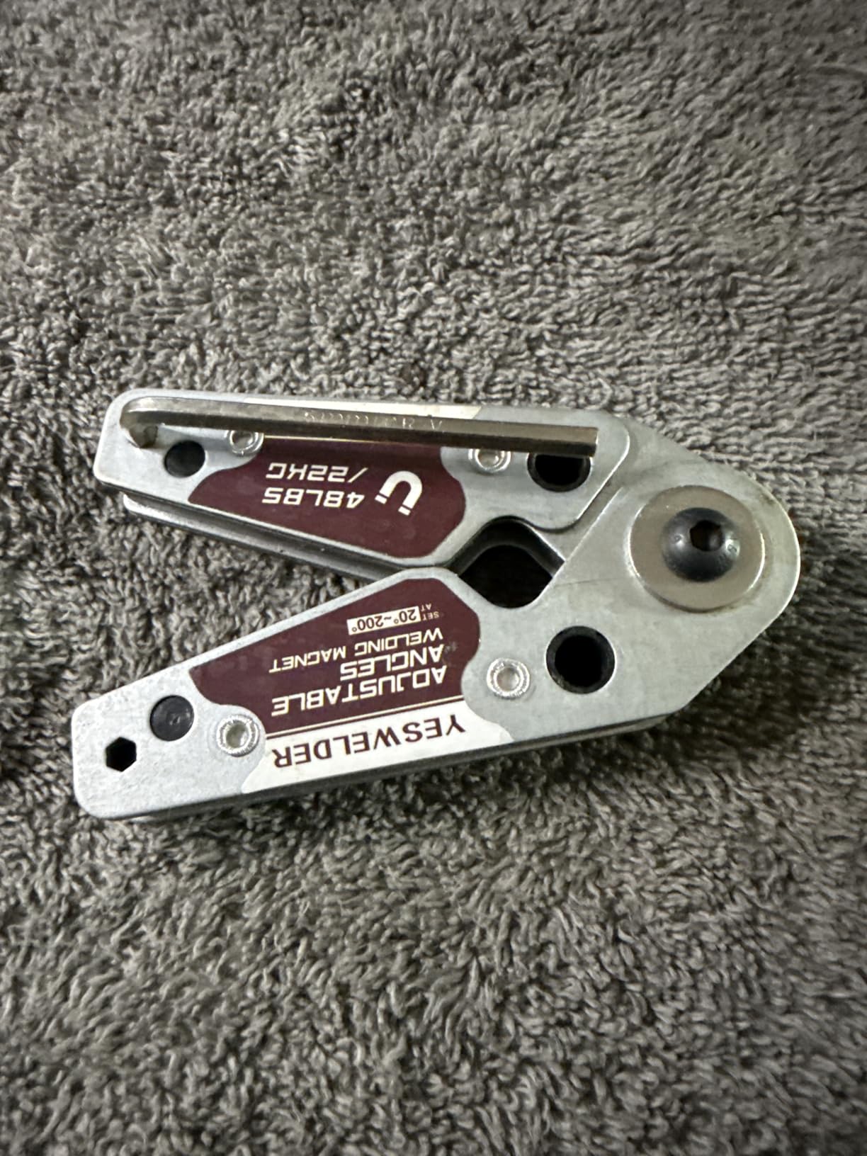 YESWELDER Adjustable Angle Welding Magnet 20-200° Welding Magnet of 77LBs customer photo 2