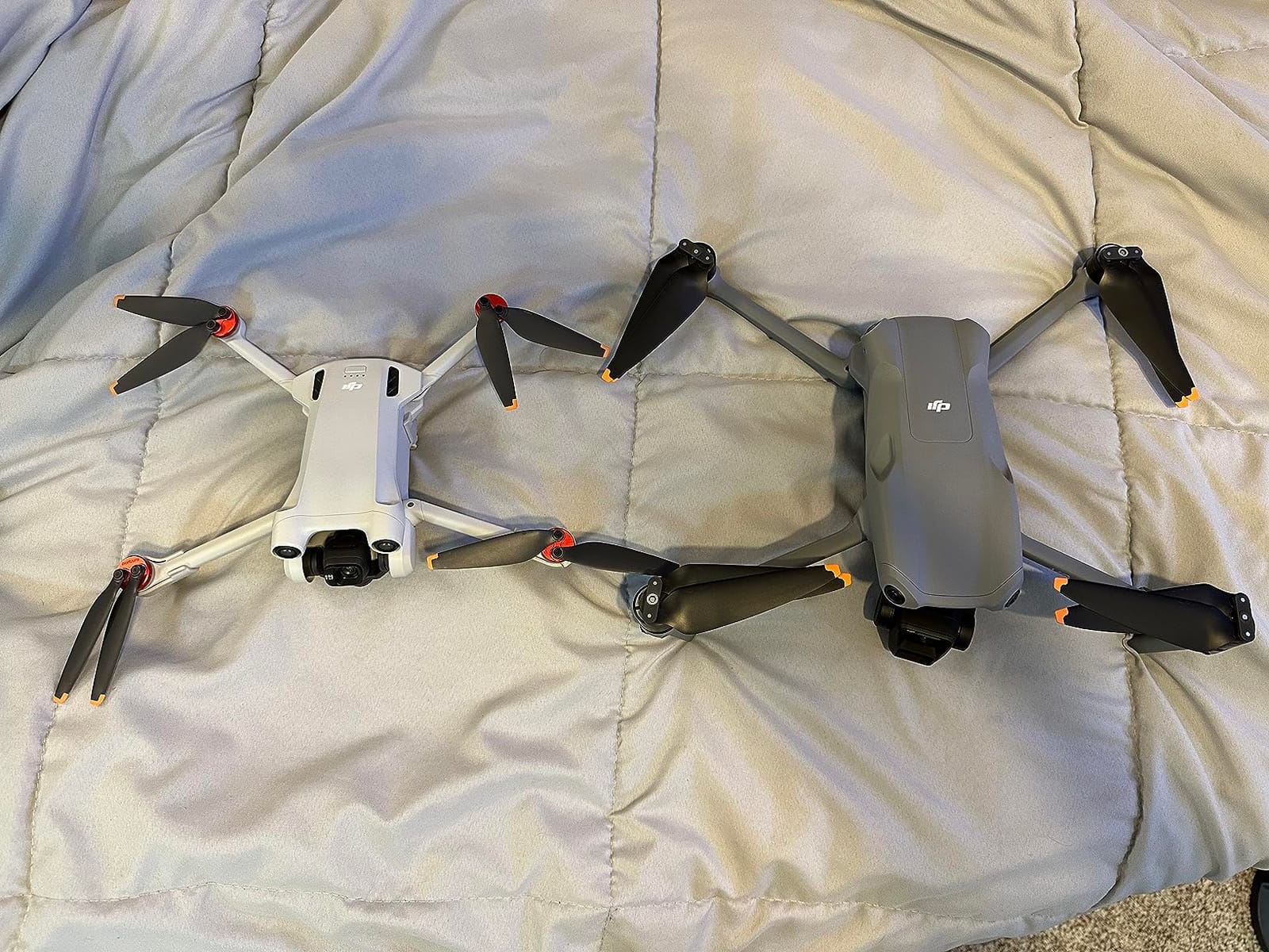 DJI Air 3 (DJI RC-N2), Drone with Medium Tele & Wide-Angle Dual Primary Cameras, 46-Min Max Flight Time, Omnidirectional Obstacle Sensing, 48MP Photos, 4K/60fps HDR, Compliance with FAA Remote ID customer photo 1