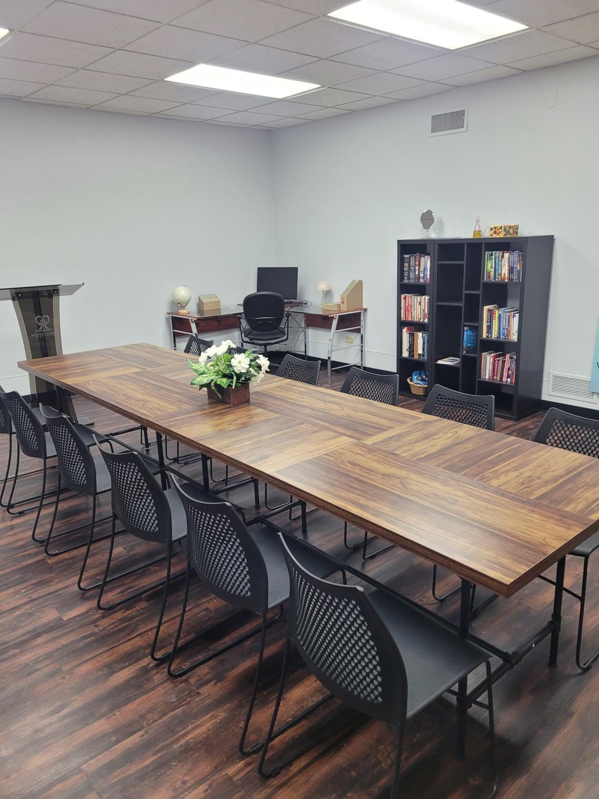 Tribesigns 6FT Conference Table, 70.86L x 35.43W x 29.52H Inches Boat Shaped Meeting Table, Industrial Grey Seminar Table for Office Meeting Conference Room customer photo 2