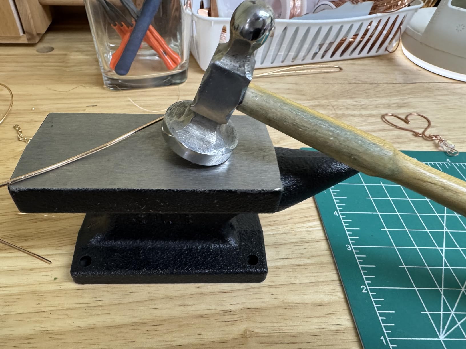 Mini Horn Anvil Set,3Lbs Forged Iron Anvil with Rubber Hammer for Jewelry Making,Blacksmith Forge Kit,Jewelry Hammer and Block Set,Bench Block Silversmithing Tools Designed customer photo 2