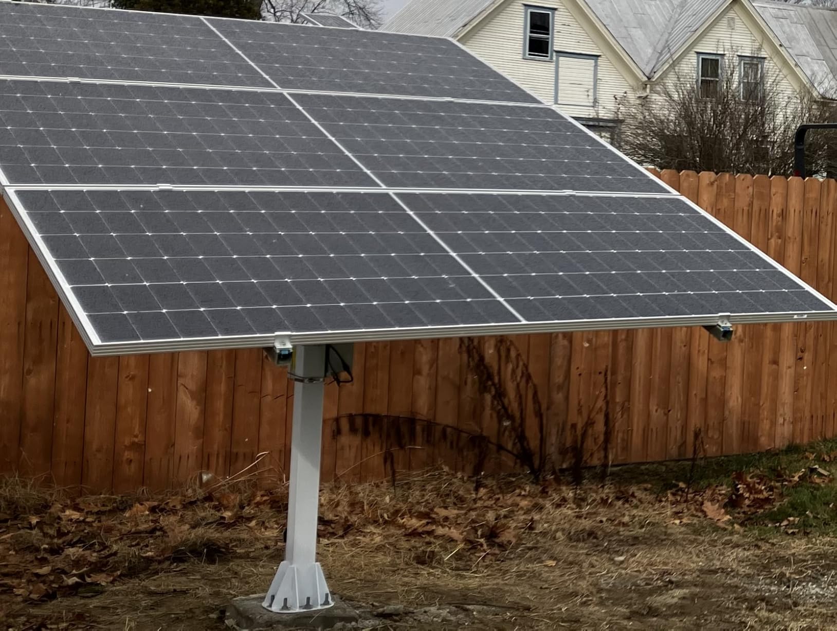 SUNGOLDPOWER 14PCS 550W Solar Panel, UL61730, 18BB Monocrystalline Grade A Cell, Rigid, High Efficiency, IP68, charging 12V/24V/48V Battery on Rooftop, Yard, Marine, on/off Grid system CEC listed (Total 7700W) customer photo 2