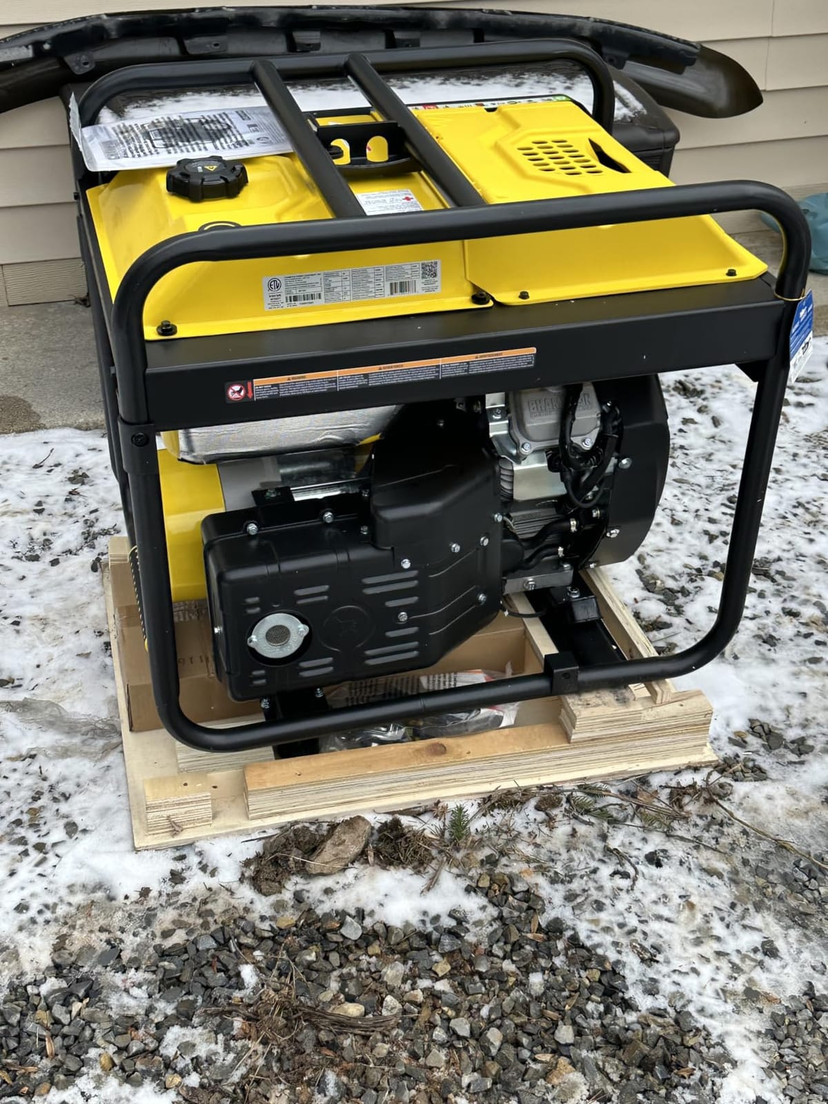 Champion Power Equipment 15,000-Watt Electric Start Tri Fuel Home Backup Portable Generator with CO Shield customer photo 1