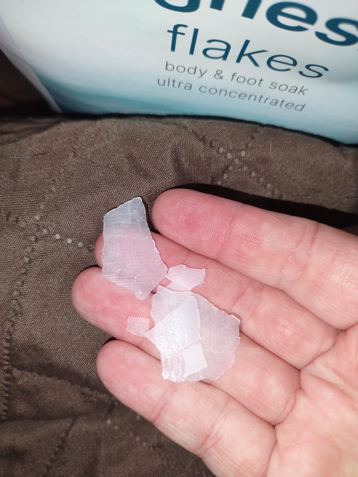Micro Ingredients Magnesium Flakes, 6lbs | Great Alternative to Epsom Salt for Foot & Body Bath Soaks | High Absorption | Natural Magnesium Chloride Minerals | Relaxation & Skin Hydration Support customer photo 1