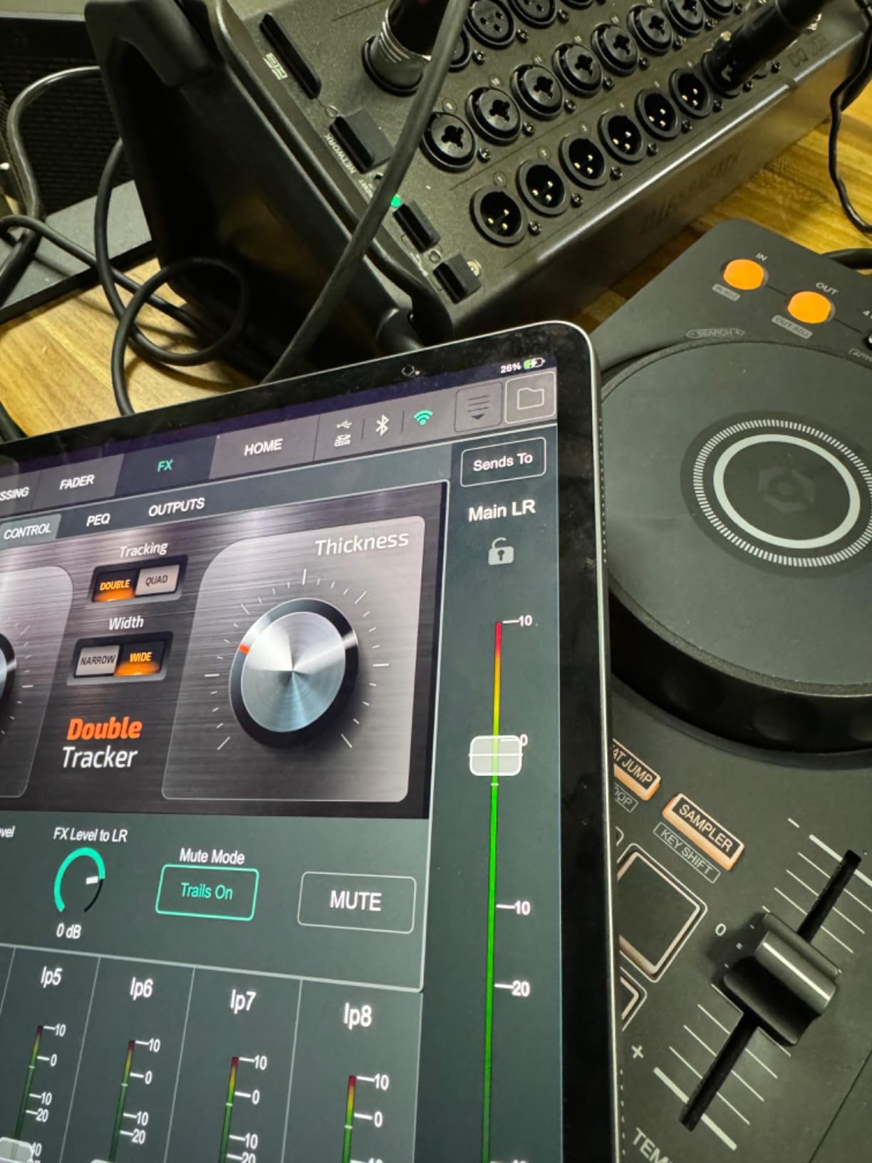 Allen & Heath CQ-18T Digital Mixer with 7
