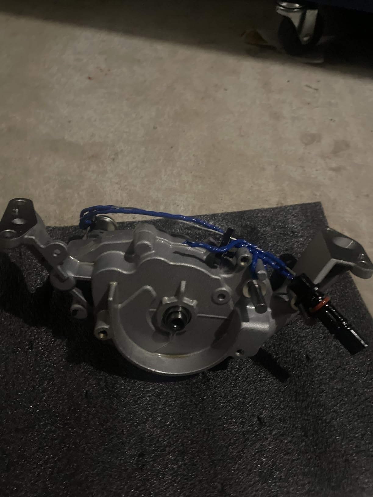 AULINK 68252670AA Oil Pump with Solenoid Valve for Chrysler 200 300 Town Country,DODGE Avenger Challenger Charger Durango Caravan Journey,JEEP Cherokee Wrangler,RAM 1500 3.2L 3.6L 2011-2020 customer photo 2