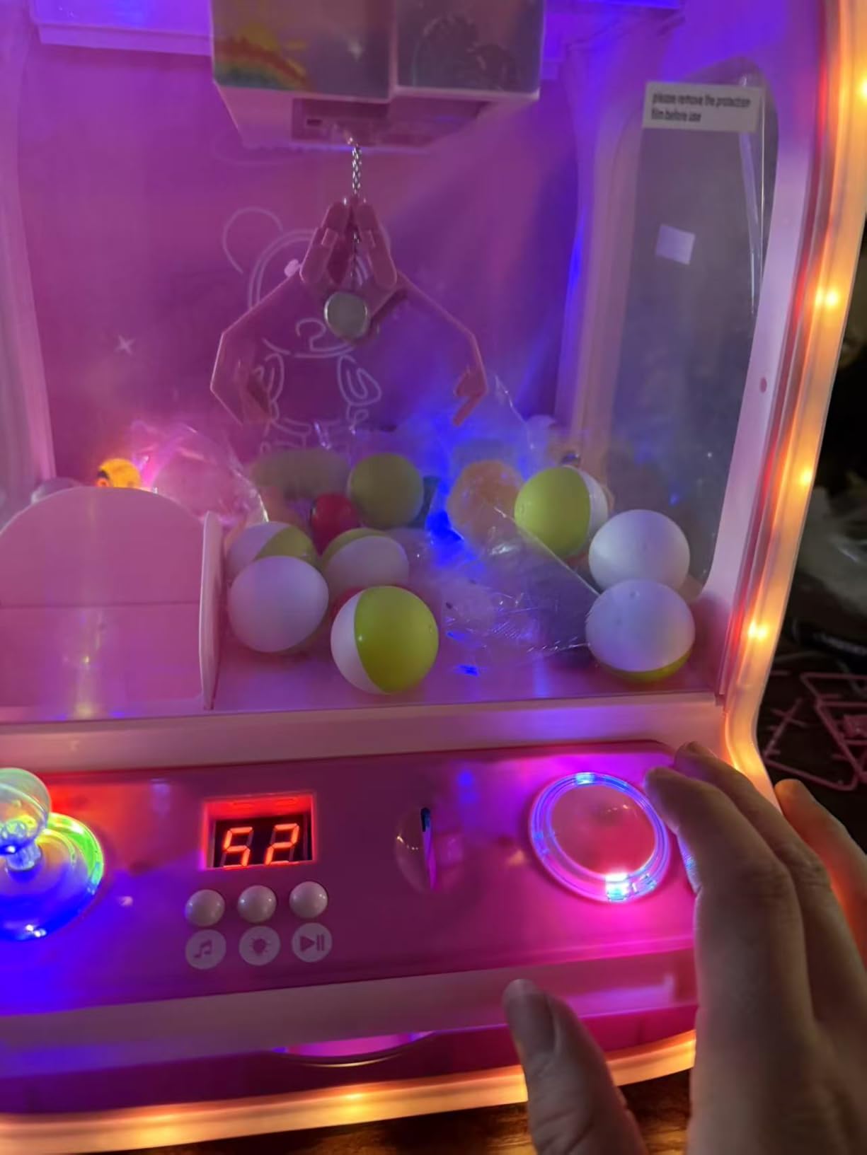 Skirfy Claw Machine for Kids, Arcade Claw Game Toy with Lights & Music, Coin Operated Candy Grabber, Birthday Gift for Boys Girls, Family Party Game customer photo 2