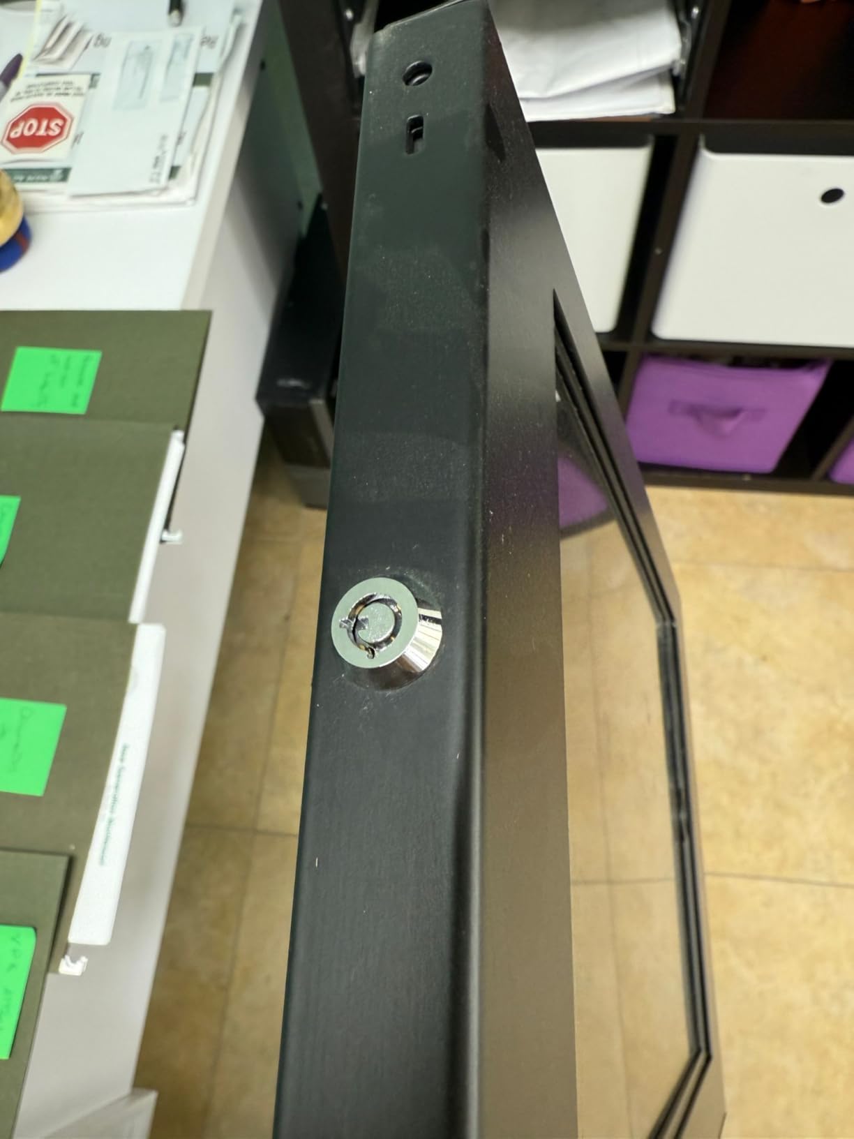 Mount-It! Anti-Theft iPad Tablet Floor Stand Kiosk with Literature Holder customer photo 2