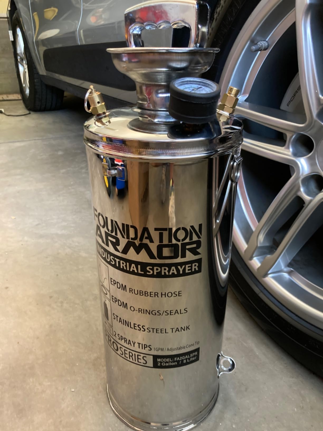 Armor 2-Gallon Stainless Steel Pump Sprayer for Water-Based, Solvent-Based, and Acetone-Based Sealers, Coatings, and Cleaners customer photo 2