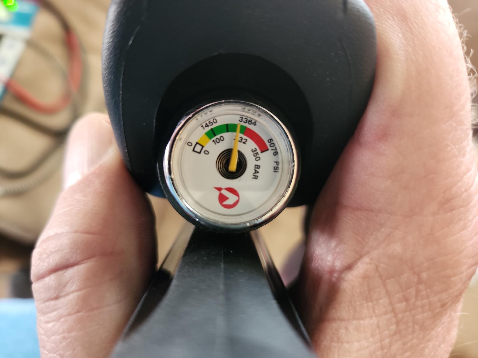 Pcp air compressor 4500PSI Portable PCP Compressor, 12V DC/110V AC PCP Airgun Compressor Manual-stop, w/External Power Adapter, Built-in Fan, Suitable for Paintball, Air Rifle, Scuba Bottle customer photo 1