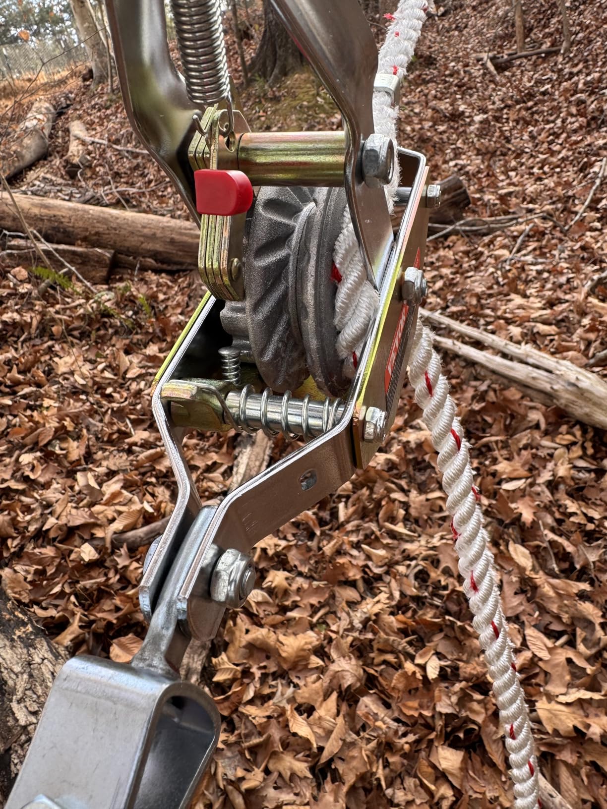 VEVOR Rope Puller, 3/4 Ton (1,653 lbs) Pulling Capacity, with 100' of 0.6