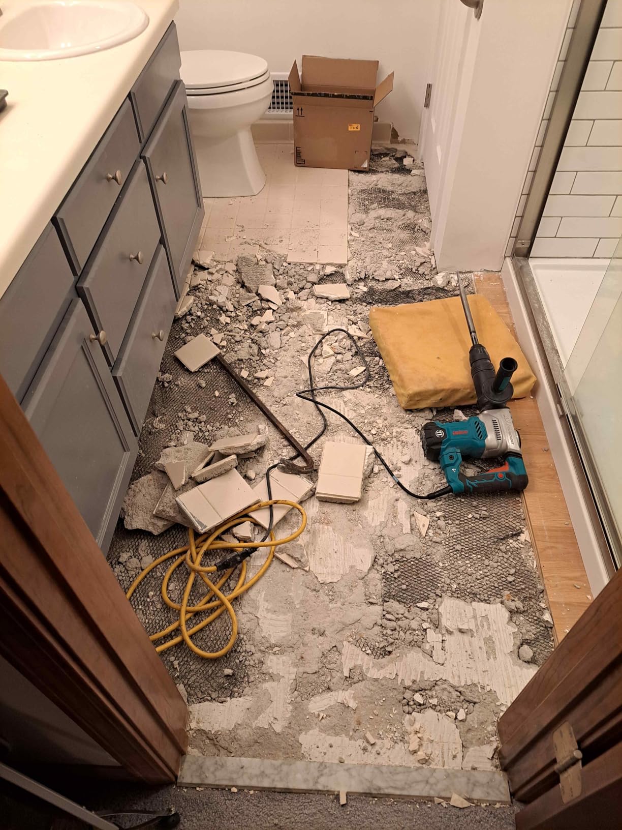 ENEACRO SDS-Max Demolition Jack Hammer, 11 Amp Electric customer photo 2