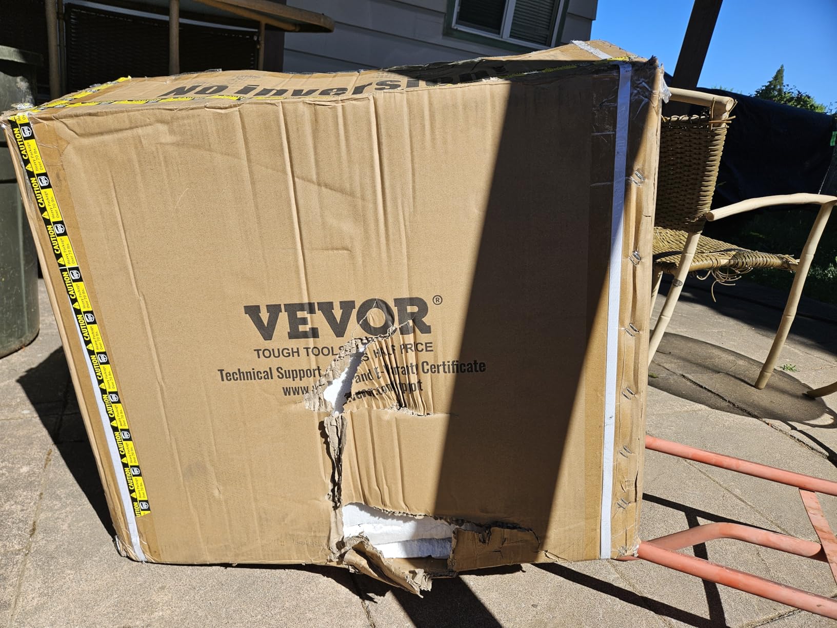 VEVOR Plate Compactor, 6.5 HP 196cc Gas Engine, 2360 lbs Compaction Force, 22.1 x 15.9 in Plate, Heavy-Duty 5600 VPM Power Jumping Jack Vibratory Tamper for Walkways, Asphalt, Pavers, and Landscaping customer photo 2