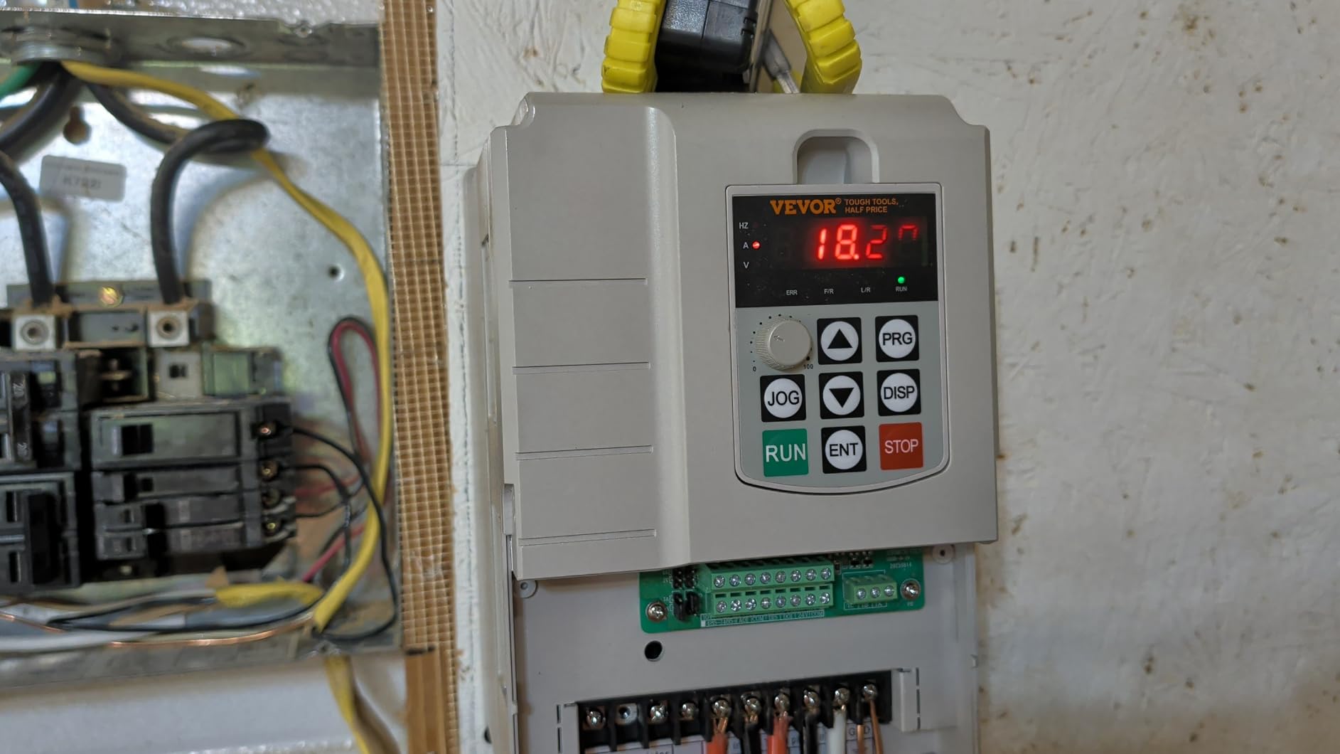 VEVOR VFD 10HP, 7.5KW, 34A, 1 Phase 220V-240V Input to 3 Phase 220V-240V Output Variable Frequency Drive, 0-400Hz VFD for AC Motor Speed Control customer photo 2