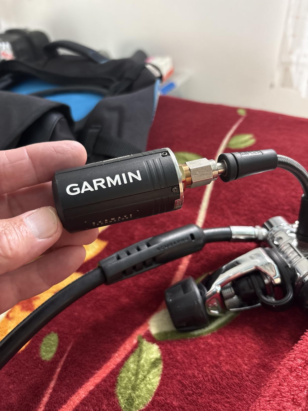 Garmin Descent™ T2 Transceiver, Subwave™ Wireless Communication customer photo 2