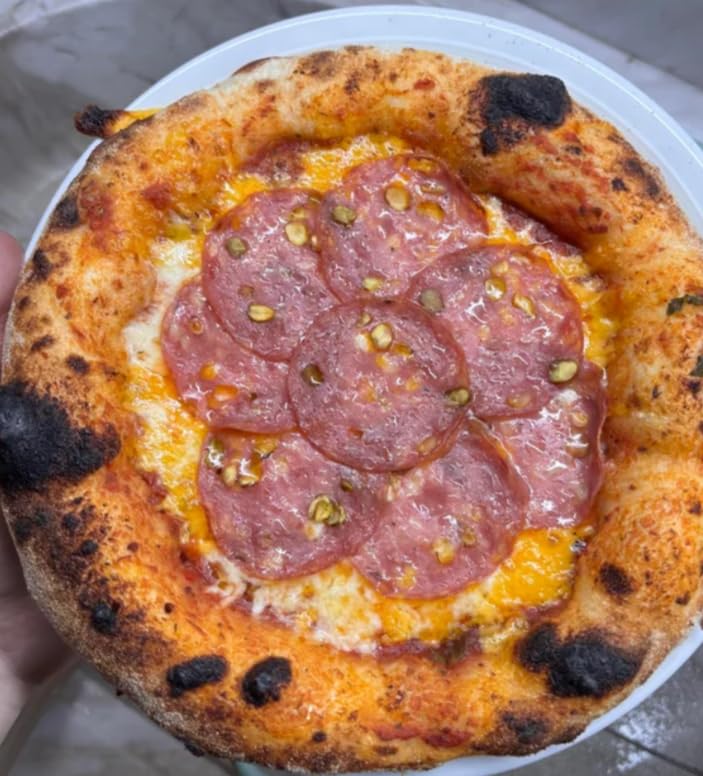 10.5″ Commercial Conveyor Pizza Oven, 1700W 120V Countertop Electric Oven with 10.5-Inch Belt, 5-15P Plug, for Fast Baking (60Hz) customer photo 1