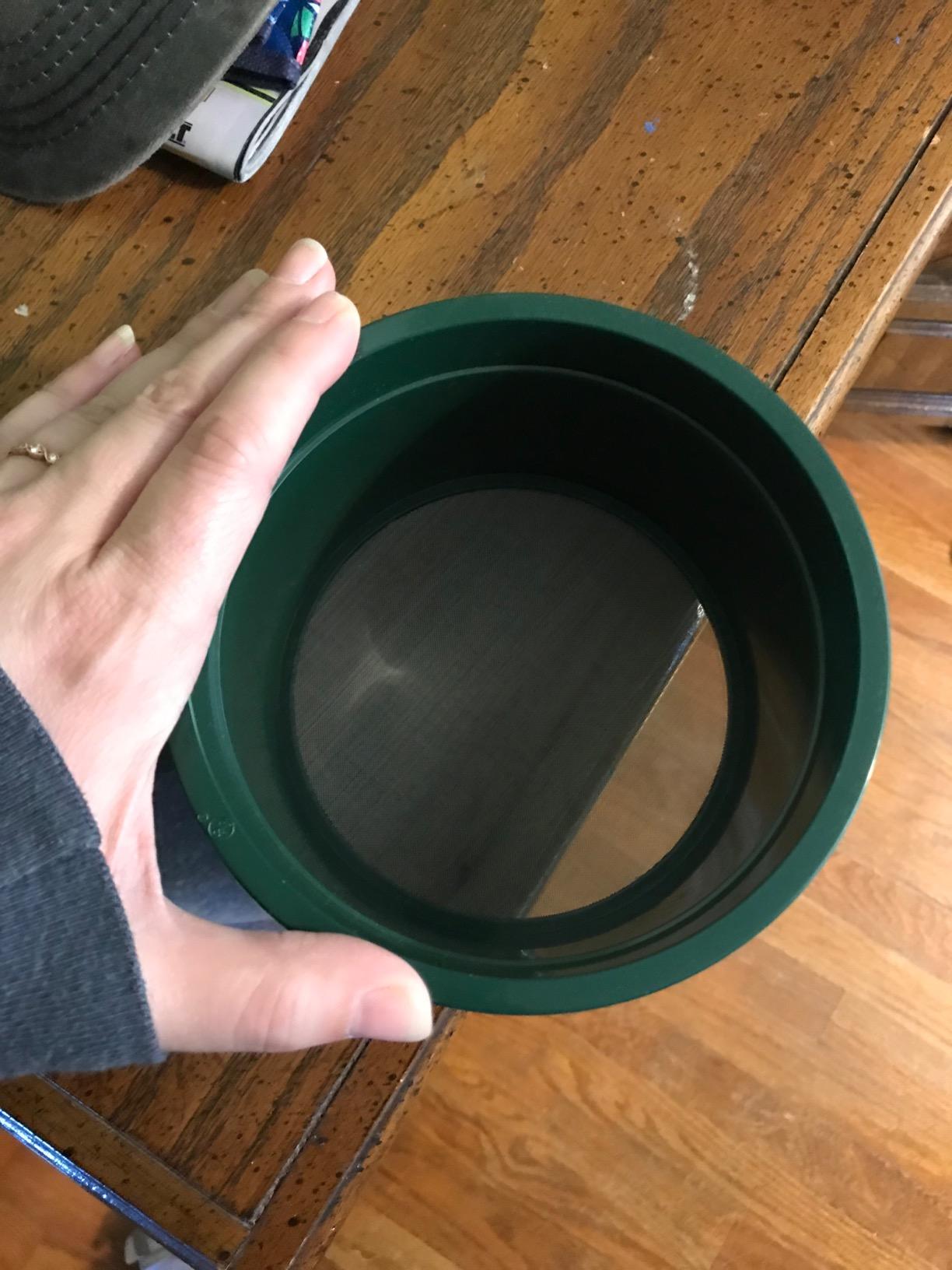 SE 6-Inch 8-Piece Mini Stackable Sifting Pan Set - Assorted Mesh Sizes for Prospecting, Sieving Soil, Pellets, Minerals and More customer photo 2