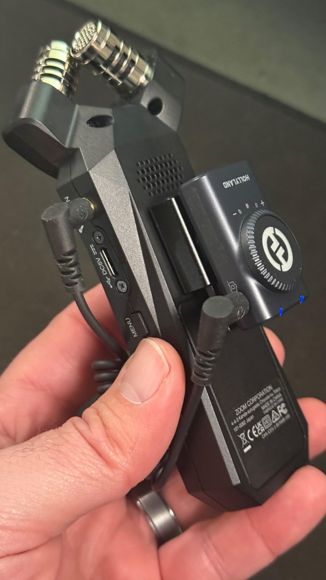 Zoom H1 Essential Recorder for Musicians, Podcasters & Content Creators | Clip-Free Audio with 32-Bit Float, X/Y Stereo Mics, USB Microphone Mode, 10-HR Battery, Accessibility Features customer photo 1