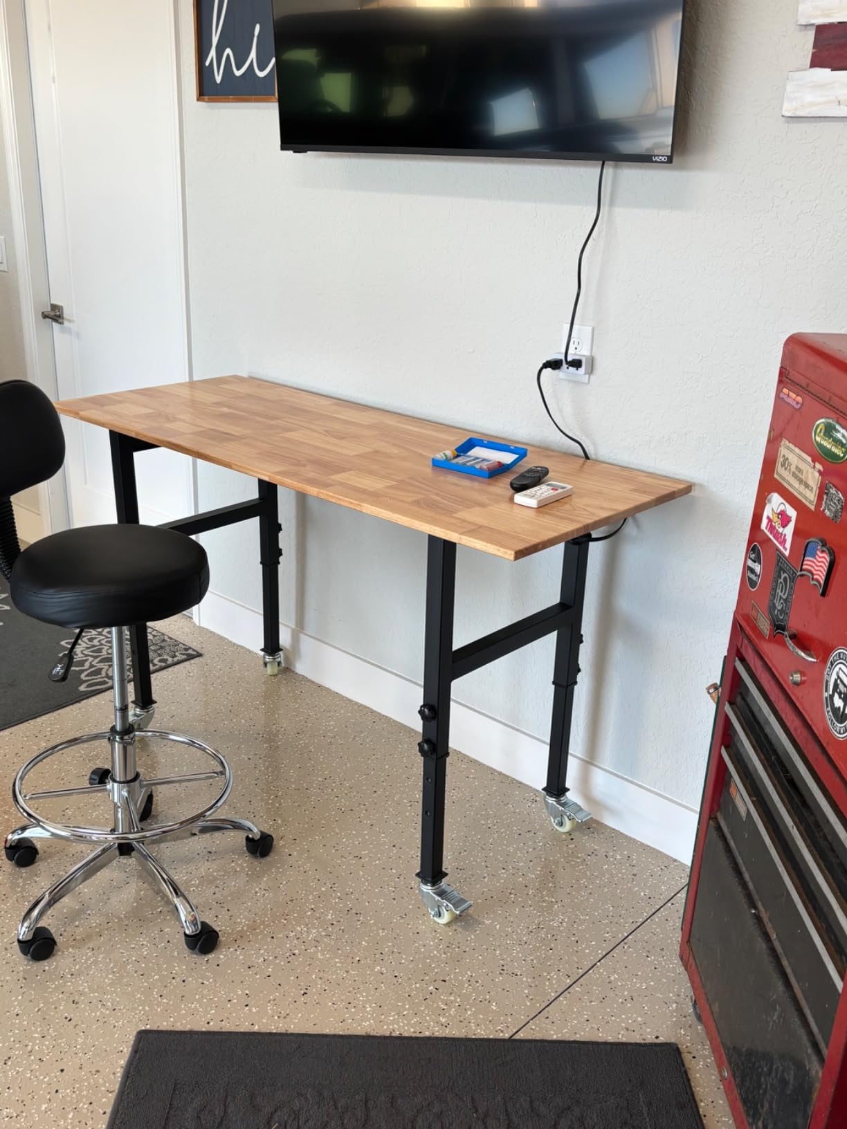 60” Heavy-Duty Solid Wood Work Bench Work Table with Wheels, Adjustable Height Portable Workbench with Power Outlets, 3000 Lbs Capacity Workstation for Garage, Workshop customer photo 2