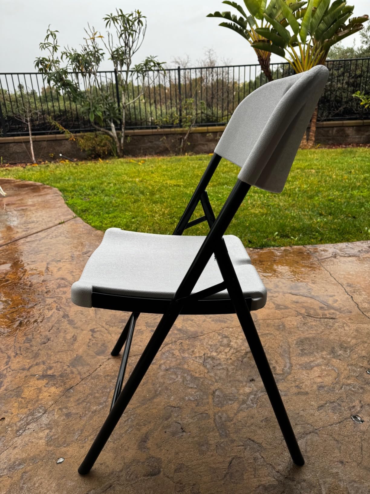 10 Pack Thicker 800 LBS White Folding Chairs, Commercial Grade Folding Chair, Foldable Chairs for Events customer photo 1