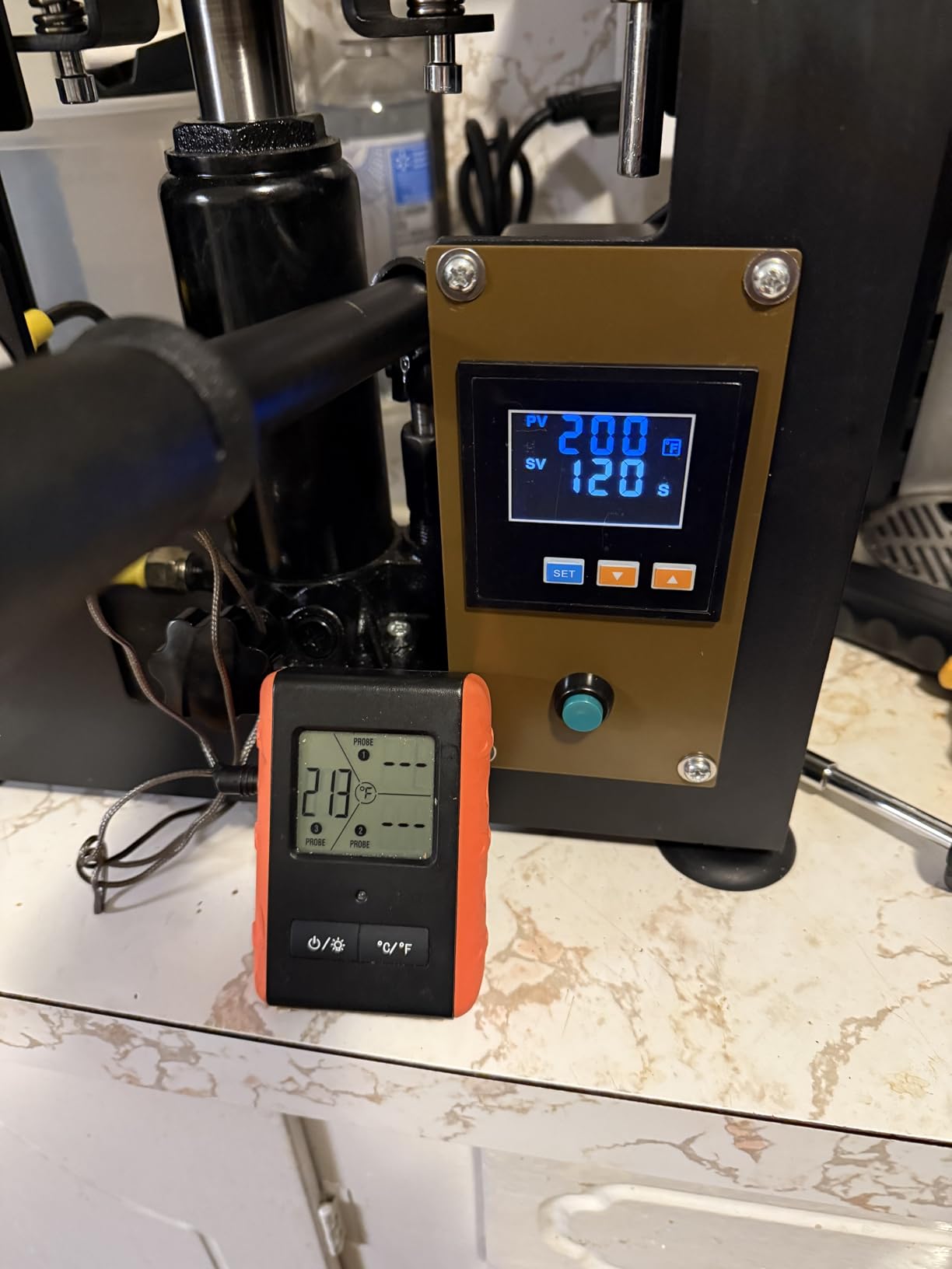 Hydraulic Heat Press Machine, 7 Tons Pressure 600W Machine with 3 x 5 inch Dual Heating Plates, Digital Timer and Temperature Control customer photo 2