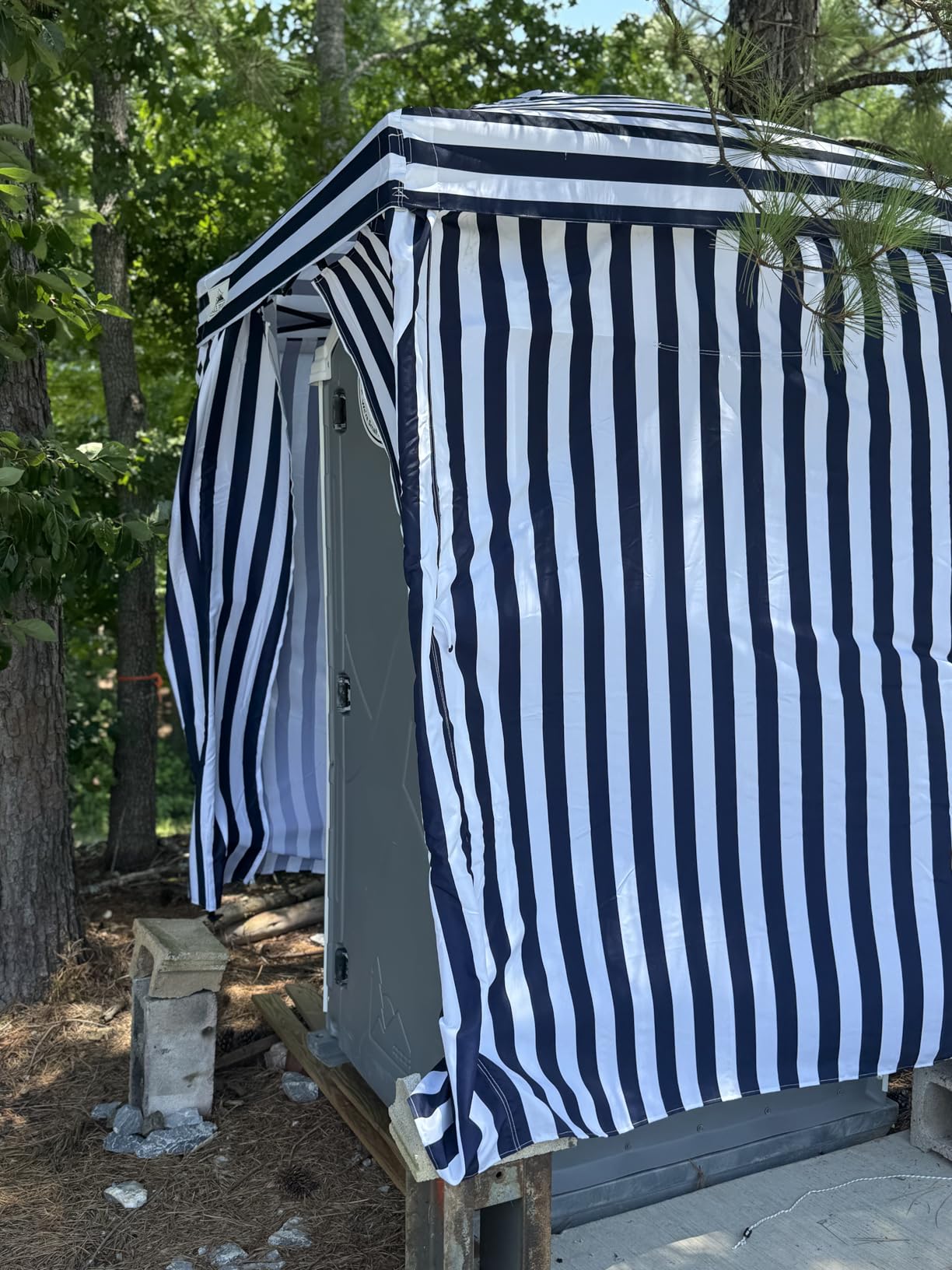 EAGLE PEAK 5x5 Pop Up Changing Tent, Outdoor Changing Room, White | Pop Up Privacy Tent, Pool Cabana, Outdoor Shower Enclosure, Dressing Room, 250D Fabric, Instant Setup Compact Flex Frame customer photo 1